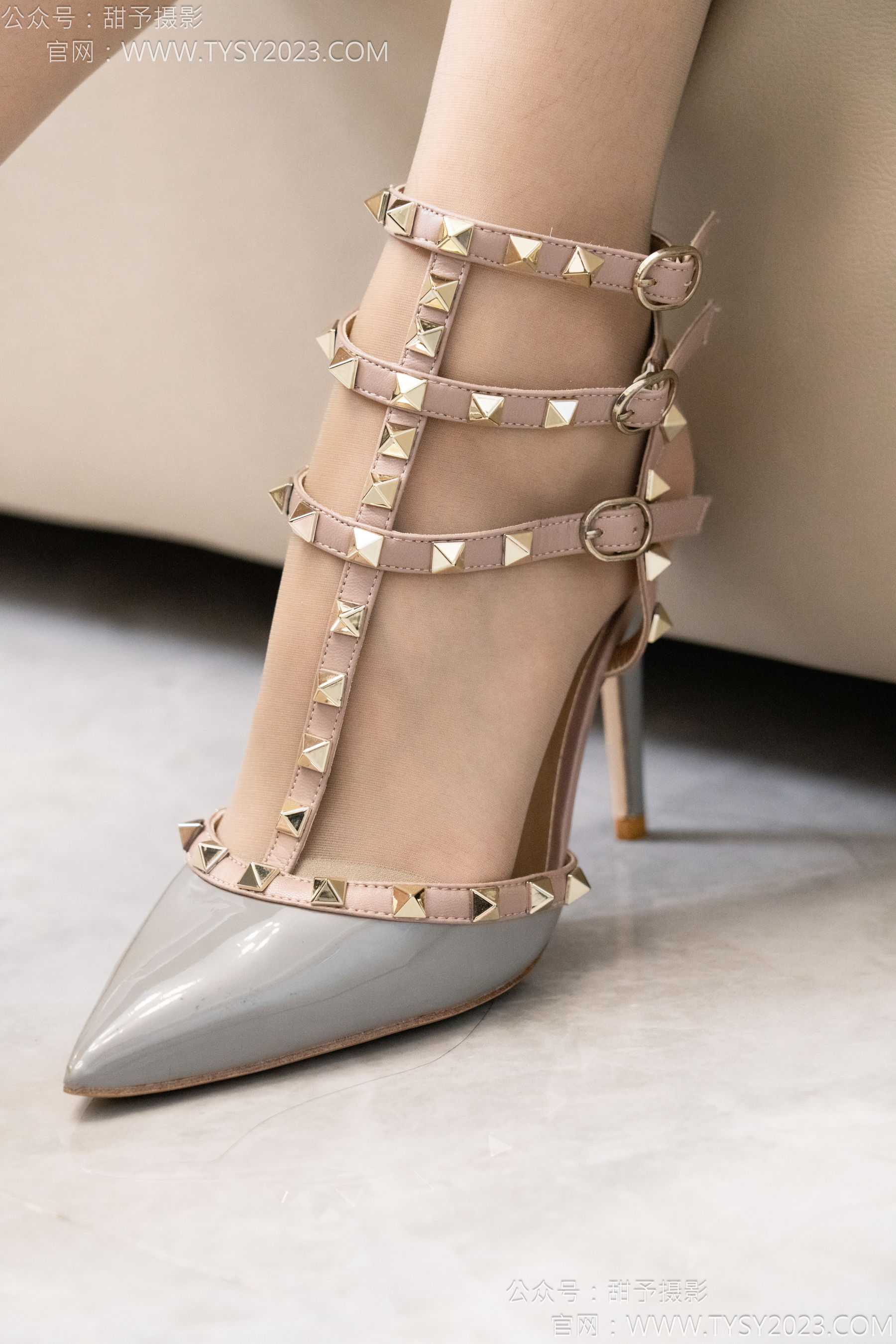 甜予摄影 No.134 璇璇思思 - 高跟鞋、薄白丝、薄灰丝/(132P)