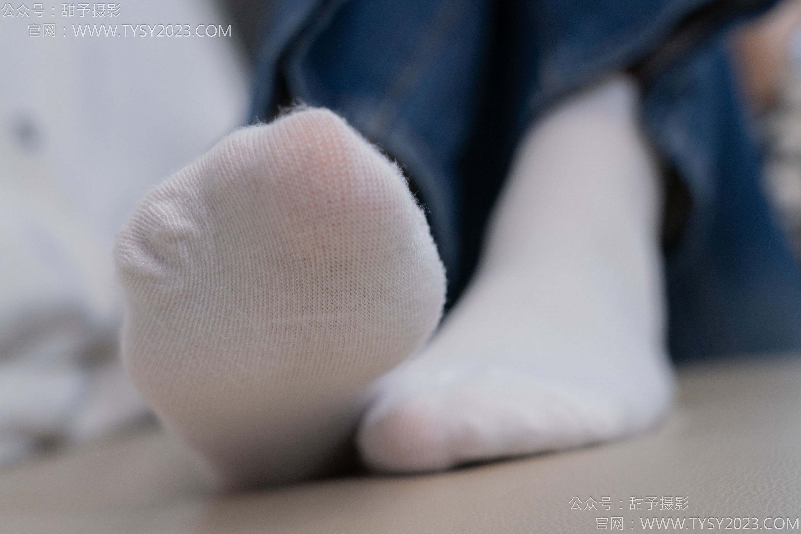 甜予摄影 No.132 诺诺 - 板鞋、白棉袜、裸足/(129P)