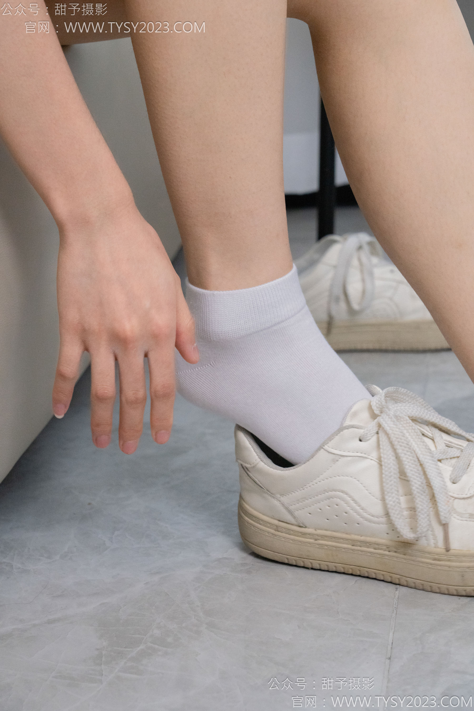 甜予摄影 No.126 诺诺 - 板鞋、白棉袜、裸足/(133P)