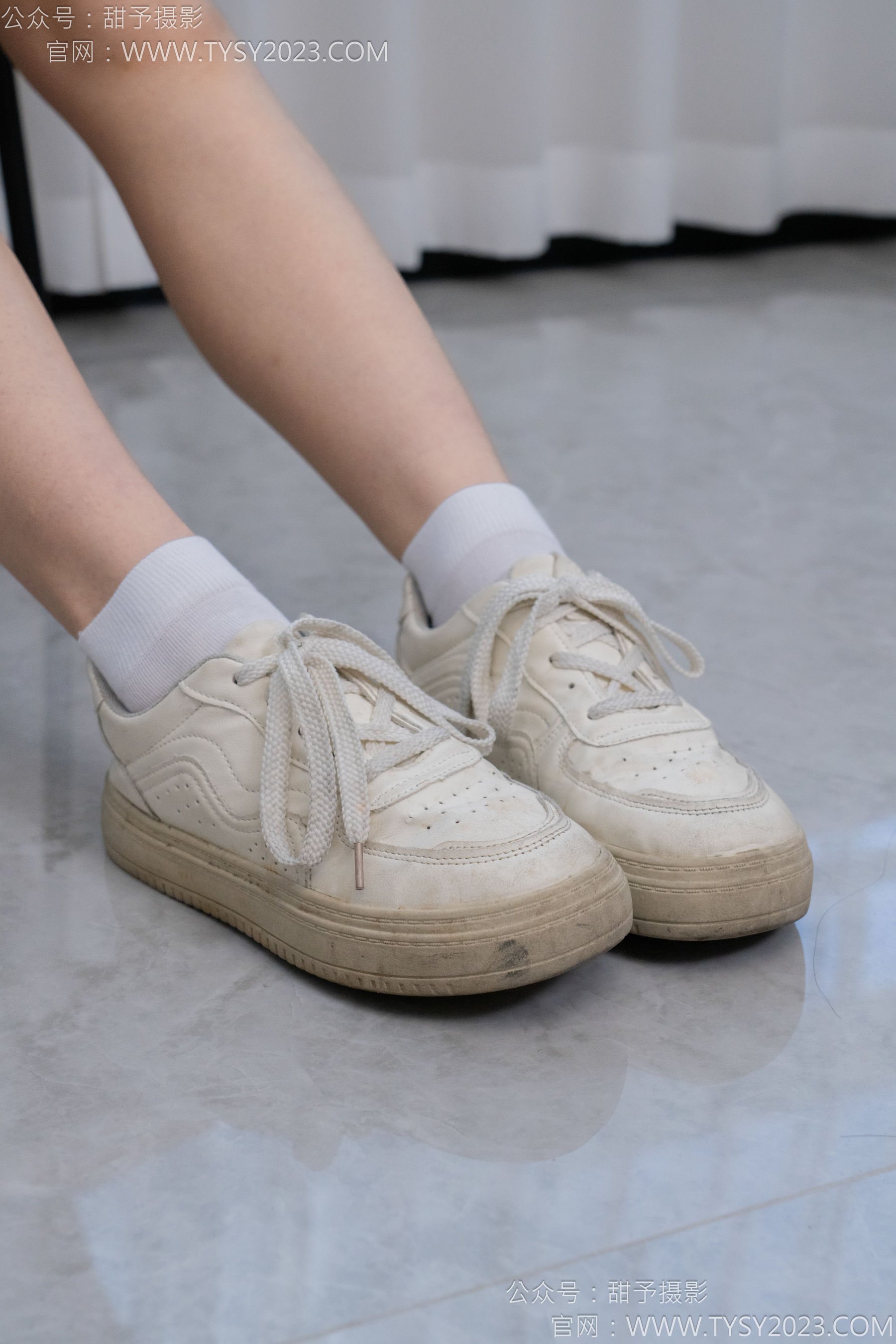 甜予摄影 No.126 诺诺 - 板鞋、白棉袜、裸足/(133P)