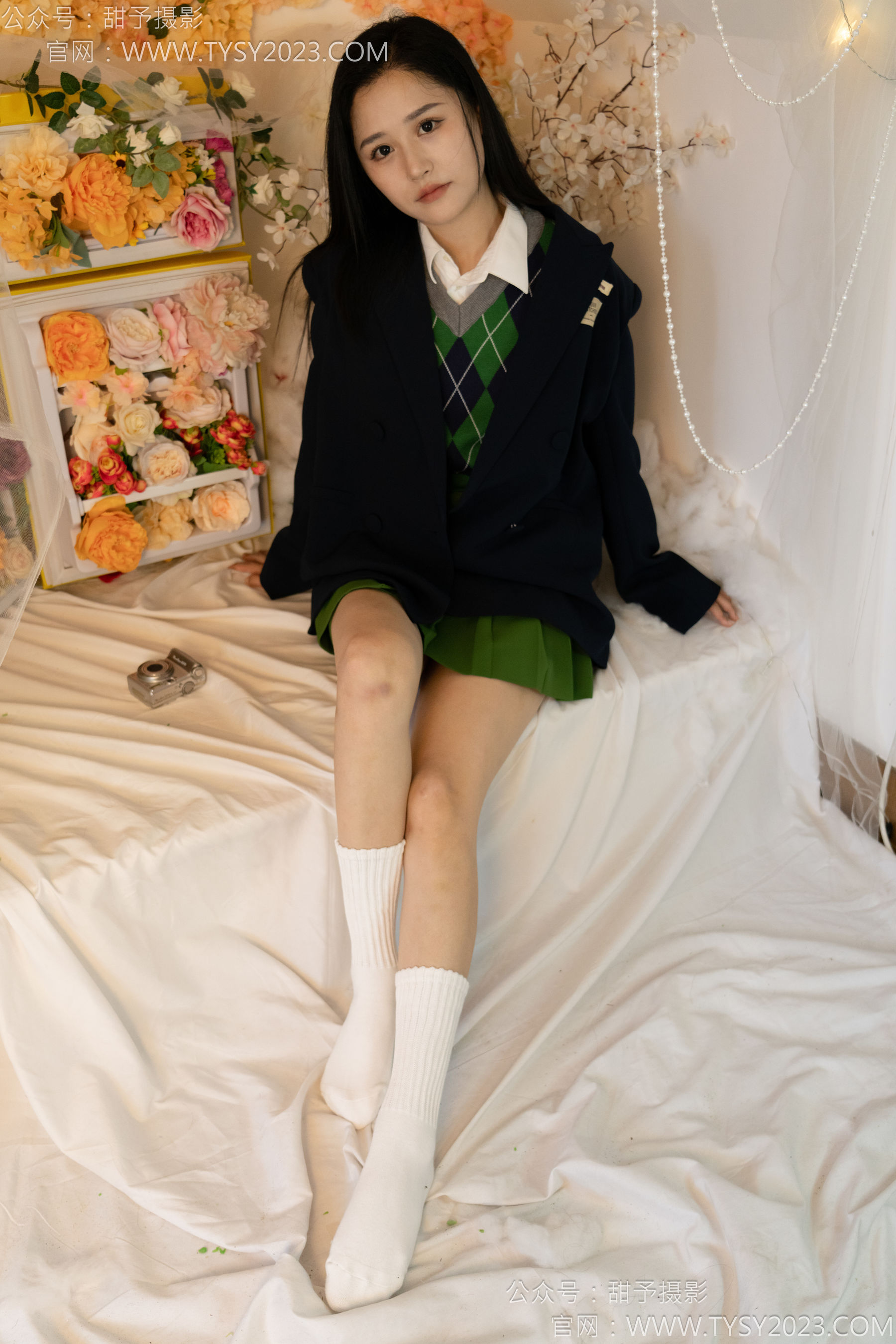 甜予摄影 NO.139 澜澜 - 皮鞋、白棉袜、裸足/(116P)