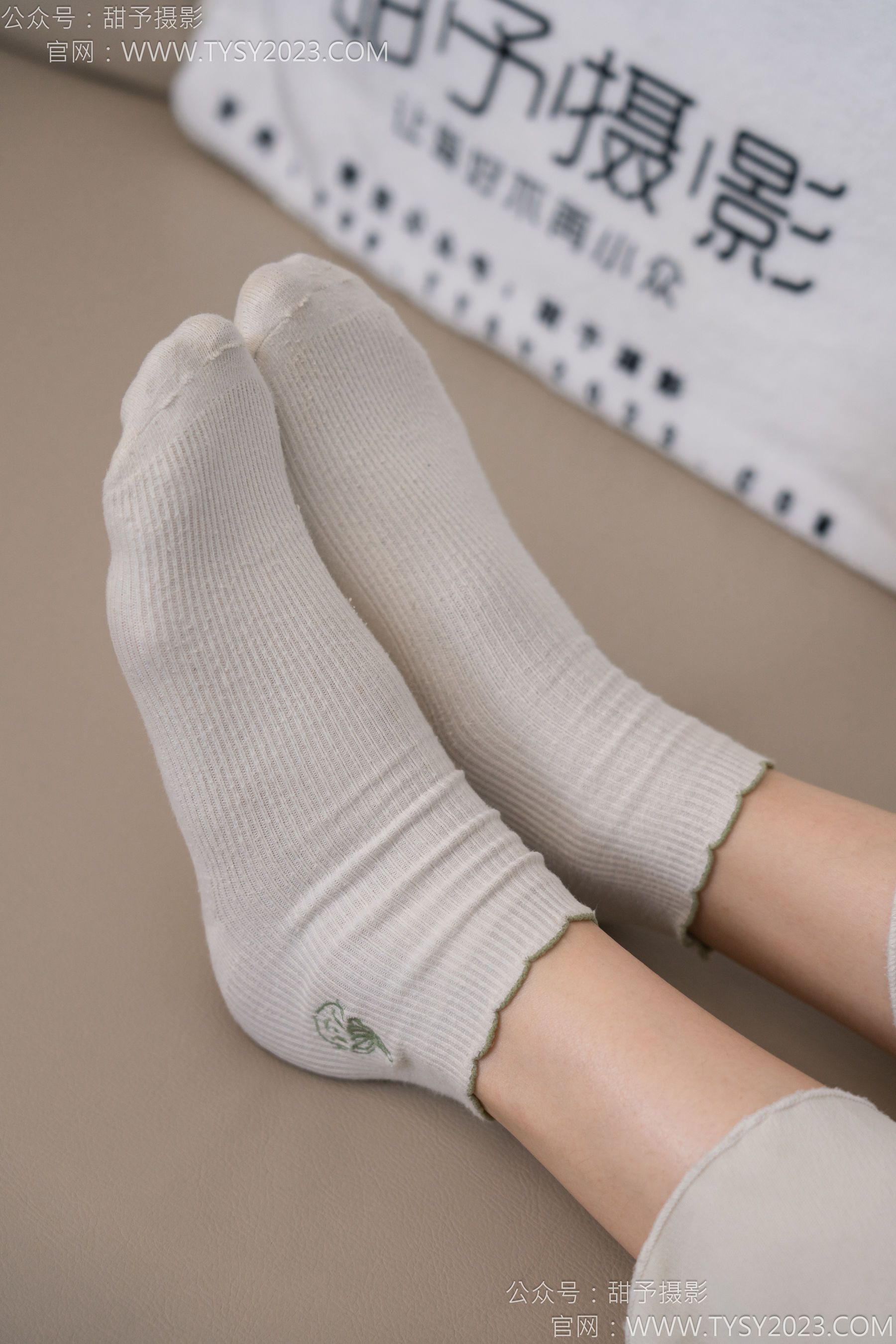 甜予摄影 No.125 丹丹 - 运动鞋、白棉袜、裸足/(139P)