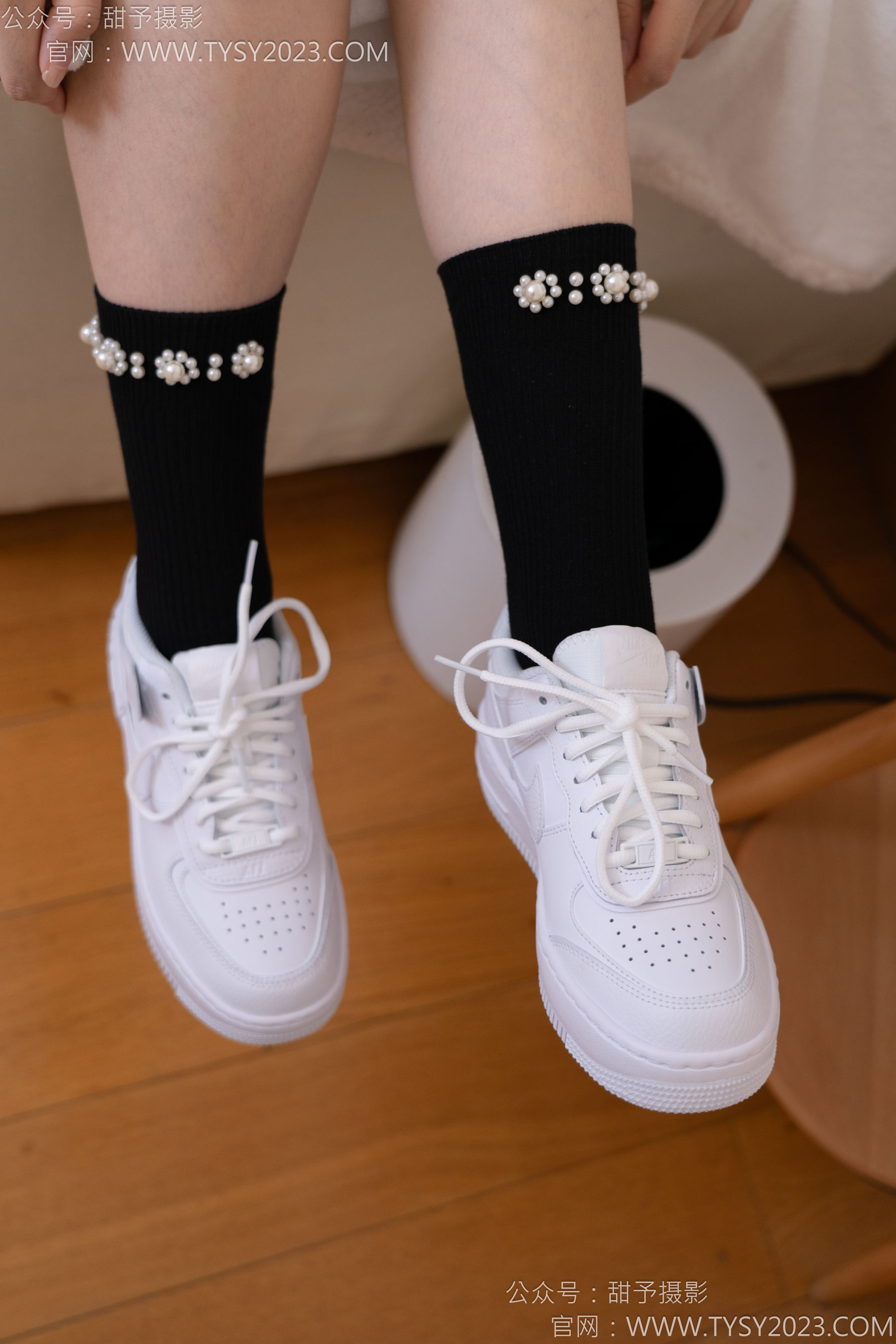 甜予摄影 No.136 璇璇 - 板鞋、黑棉袜/(203P)
