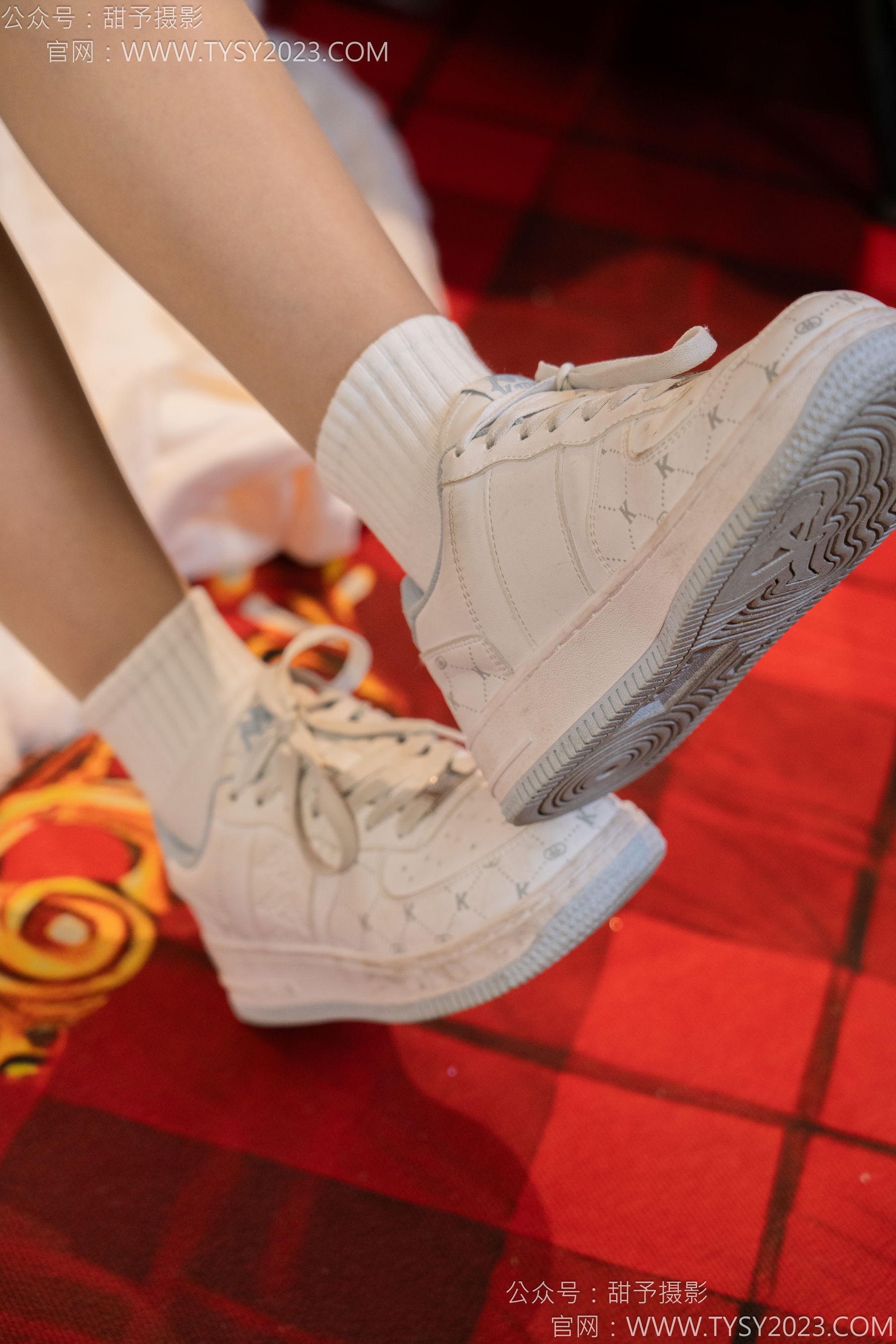 甜予摄影 No.131 璇璇 - 板鞋、白棉袜、薄肉丝/(131P)