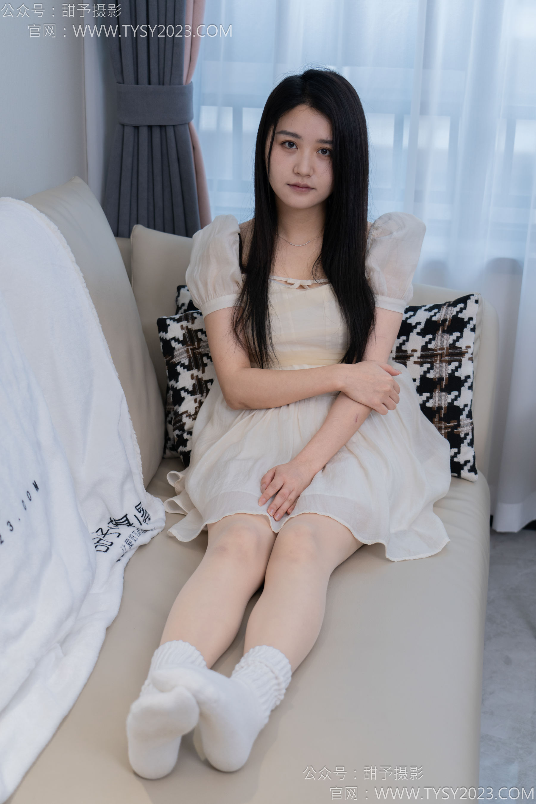 甜予摄影 No.137 澜澜 - 板鞋、白棉袜、薄肉丝/(140P)