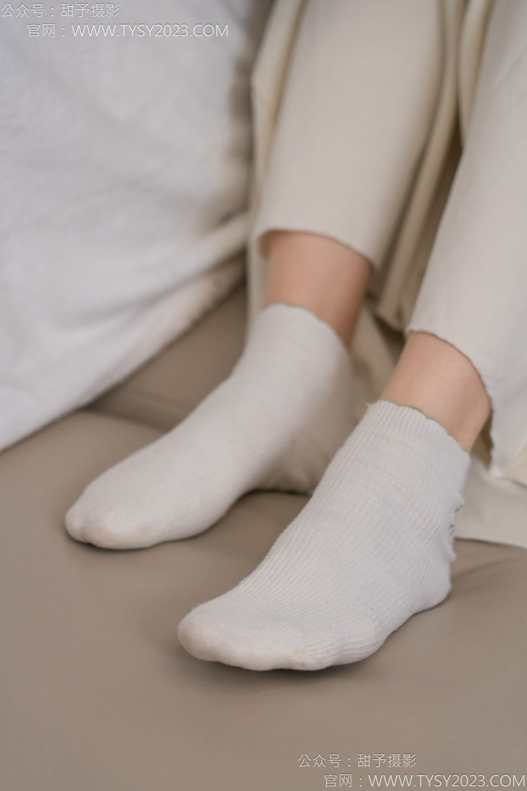 甜予摄影 No.125 丹丹 - 运动鞋、白棉袜、裸足/(139P)