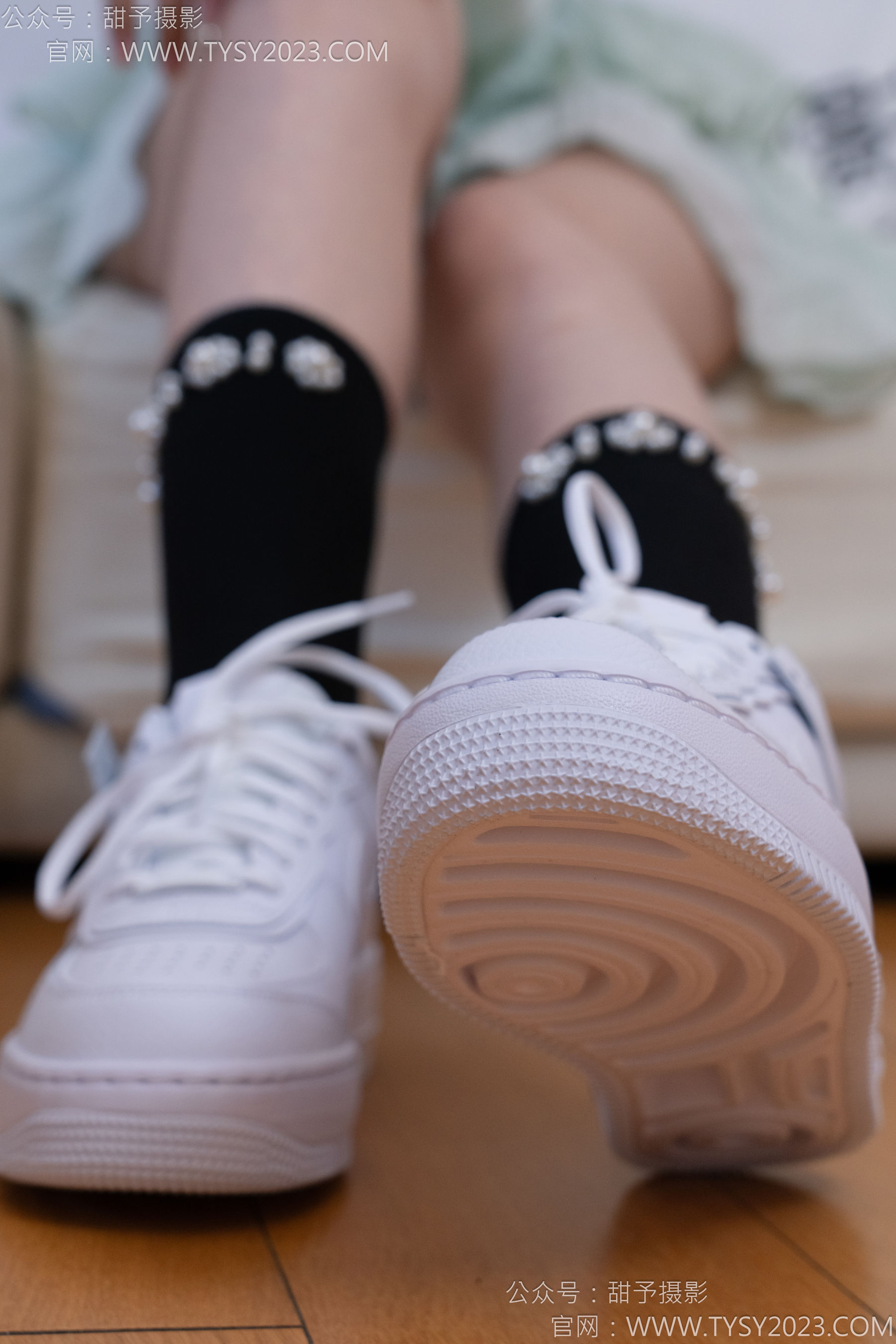 甜予摄影 No.136 璇璇 - 板鞋、黑棉袜/(203P)