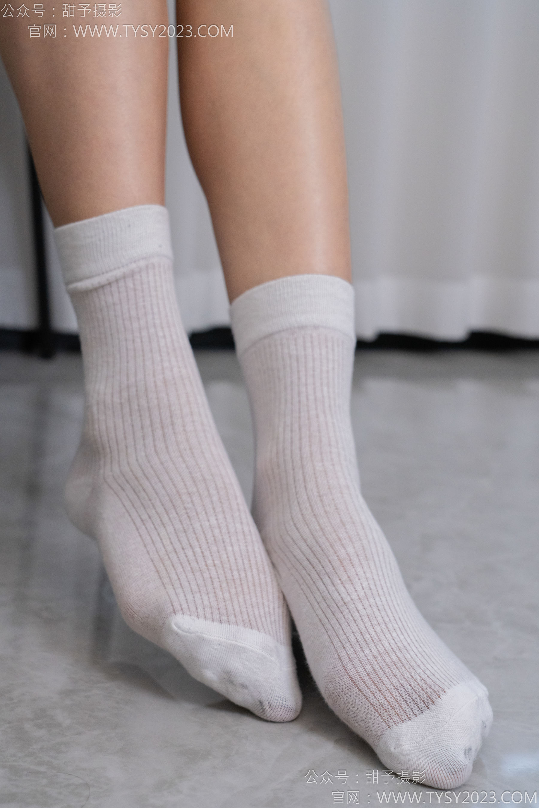 甜予摄影 No.129 咖啡豆 - 长靴、白棉袜、裸足/(134P)