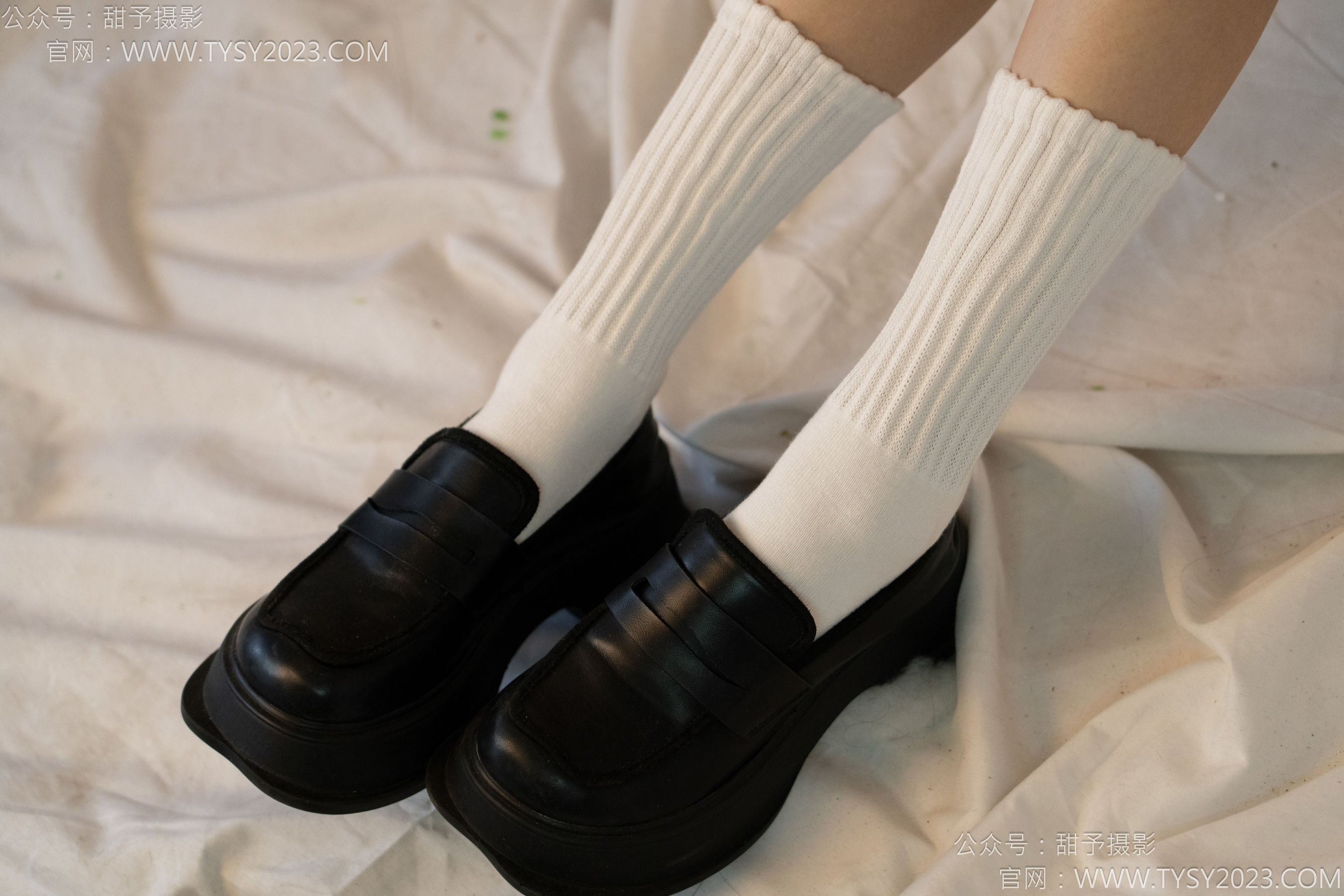 甜予摄影 NO.139 澜澜 - 皮鞋、白棉袜、裸足/(116P)