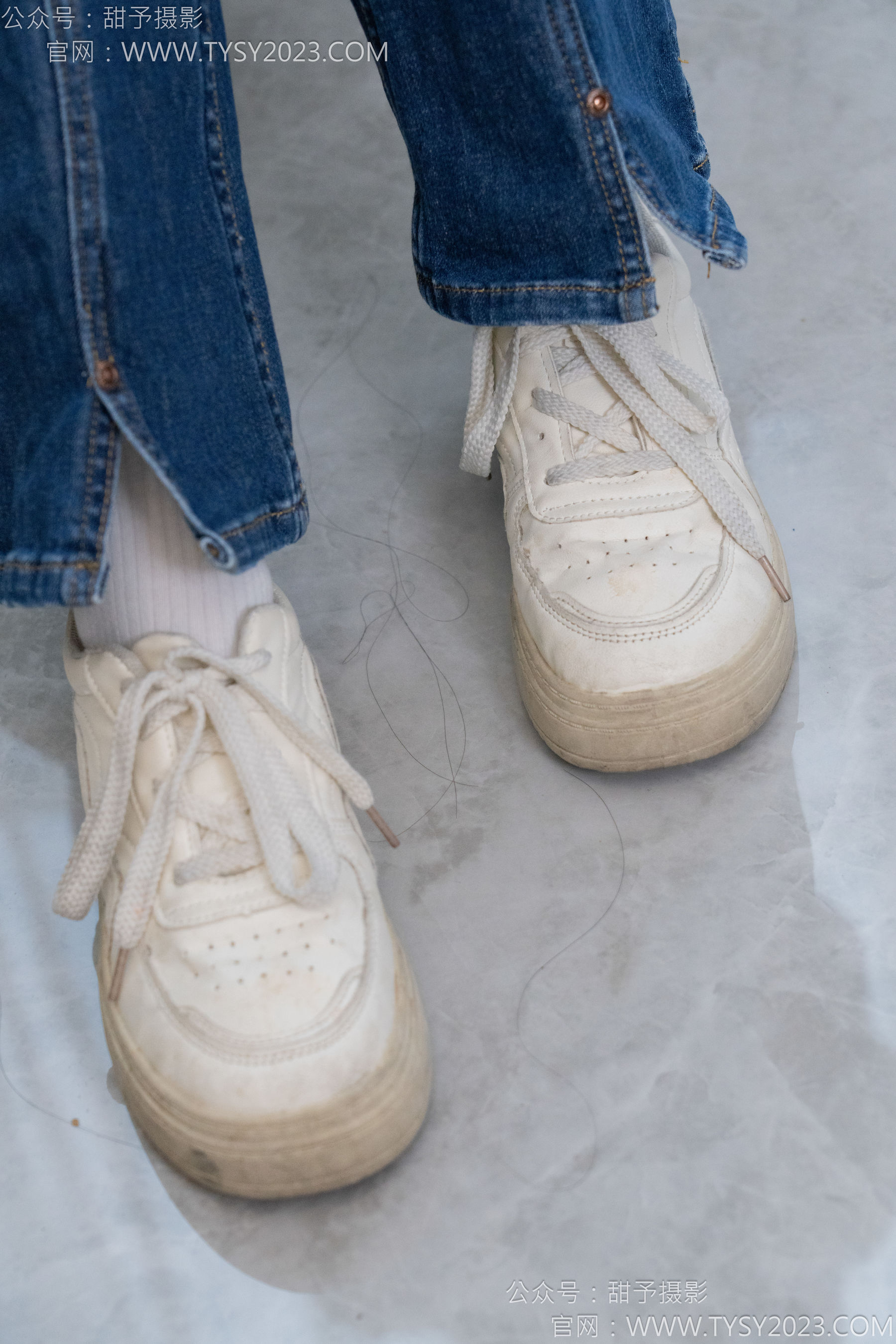 甜予摄影 No.132 诺诺 - 板鞋、白棉袜、裸足/(129P)