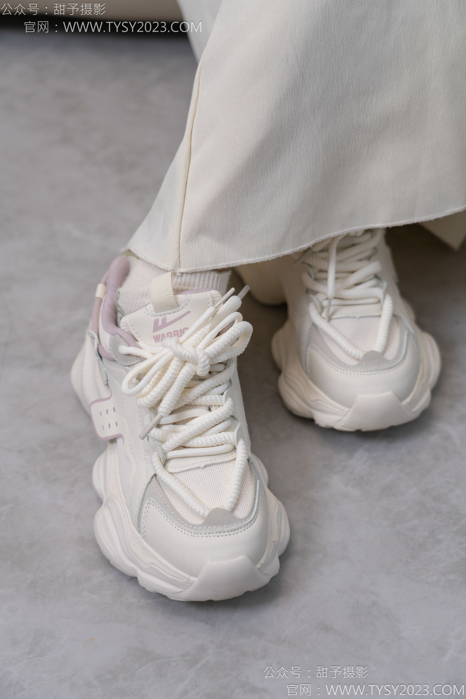 甜予摄影 No.125 丹丹 - 运动鞋、白棉袜、裸足/(139P)