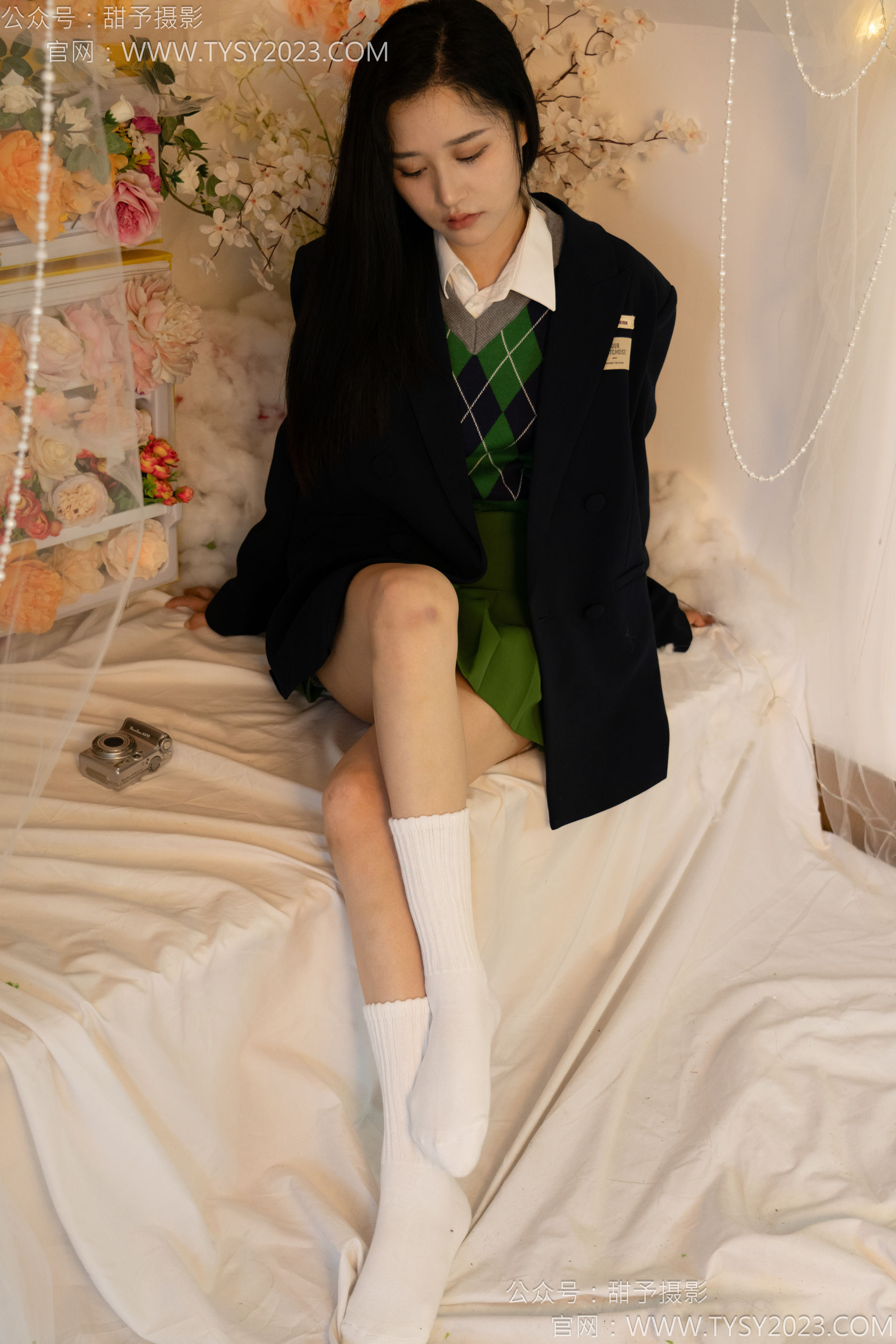 甜予摄影 NO.139 澜澜 - 皮鞋、白棉袜、裸足/(116P)