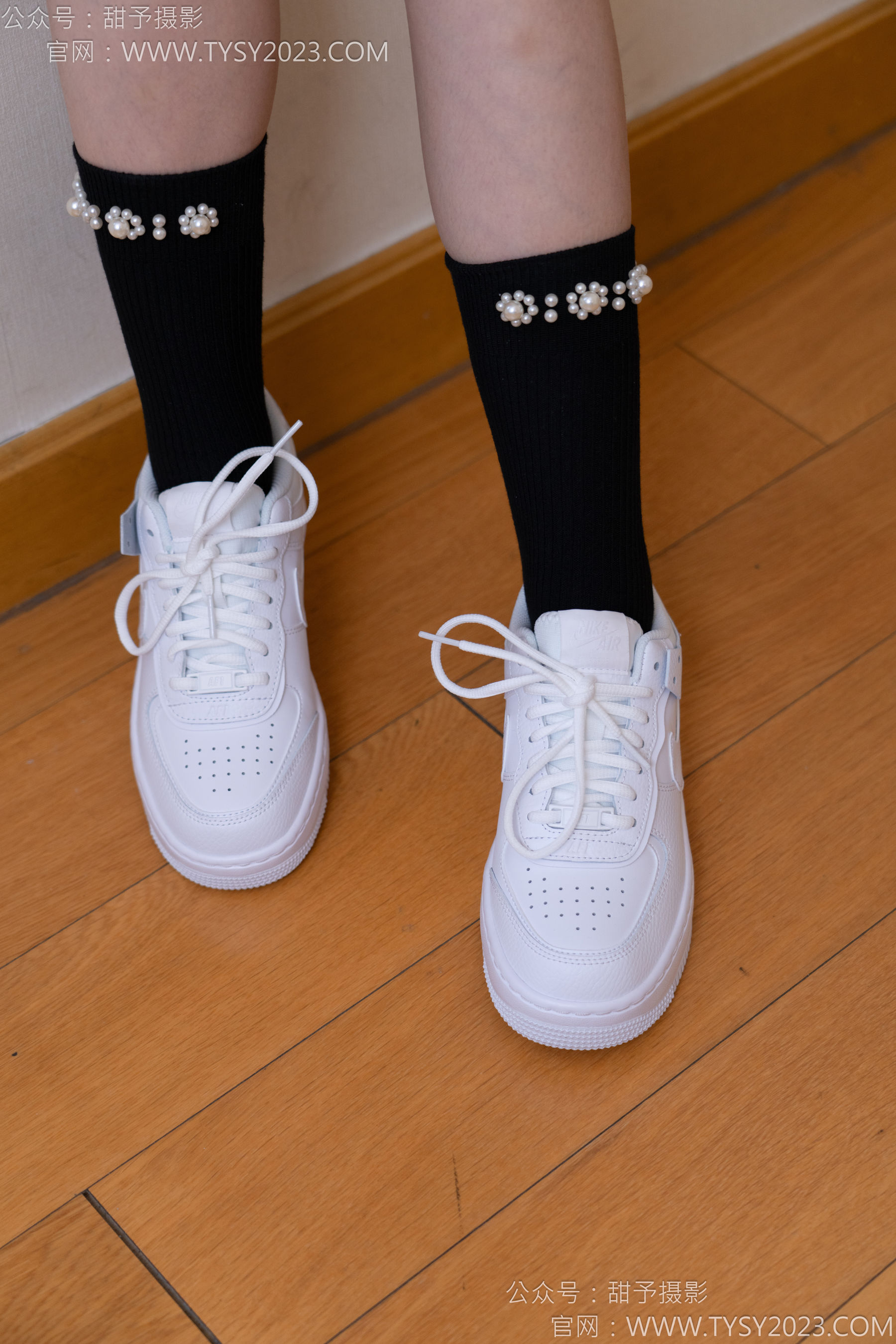 甜予摄影 No.136 璇璇 - 板鞋、黑棉袜/(203P)
