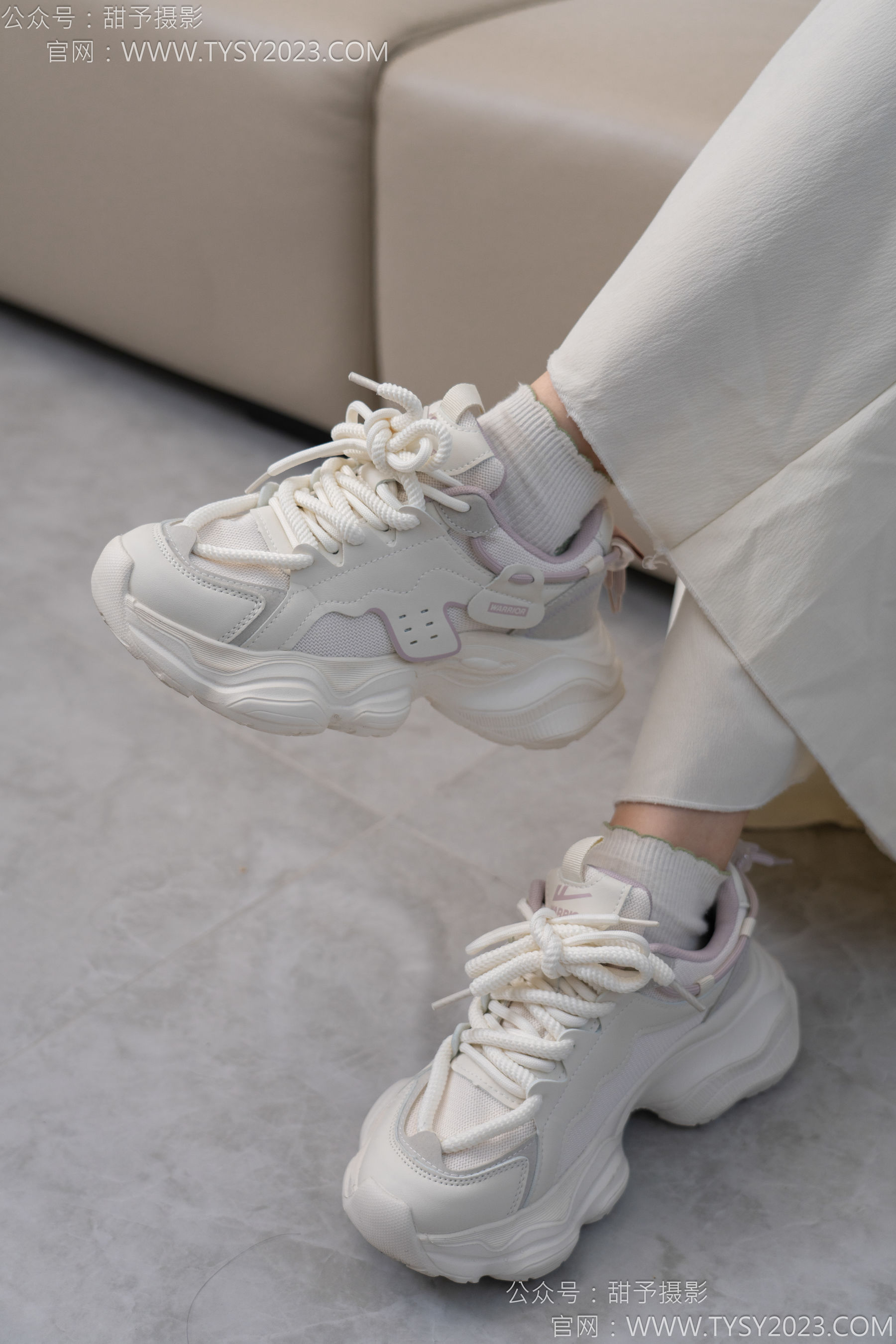 甜予摄影 No.125 丹丹 - 运动鞋、白棉袜、裸足/(139P)