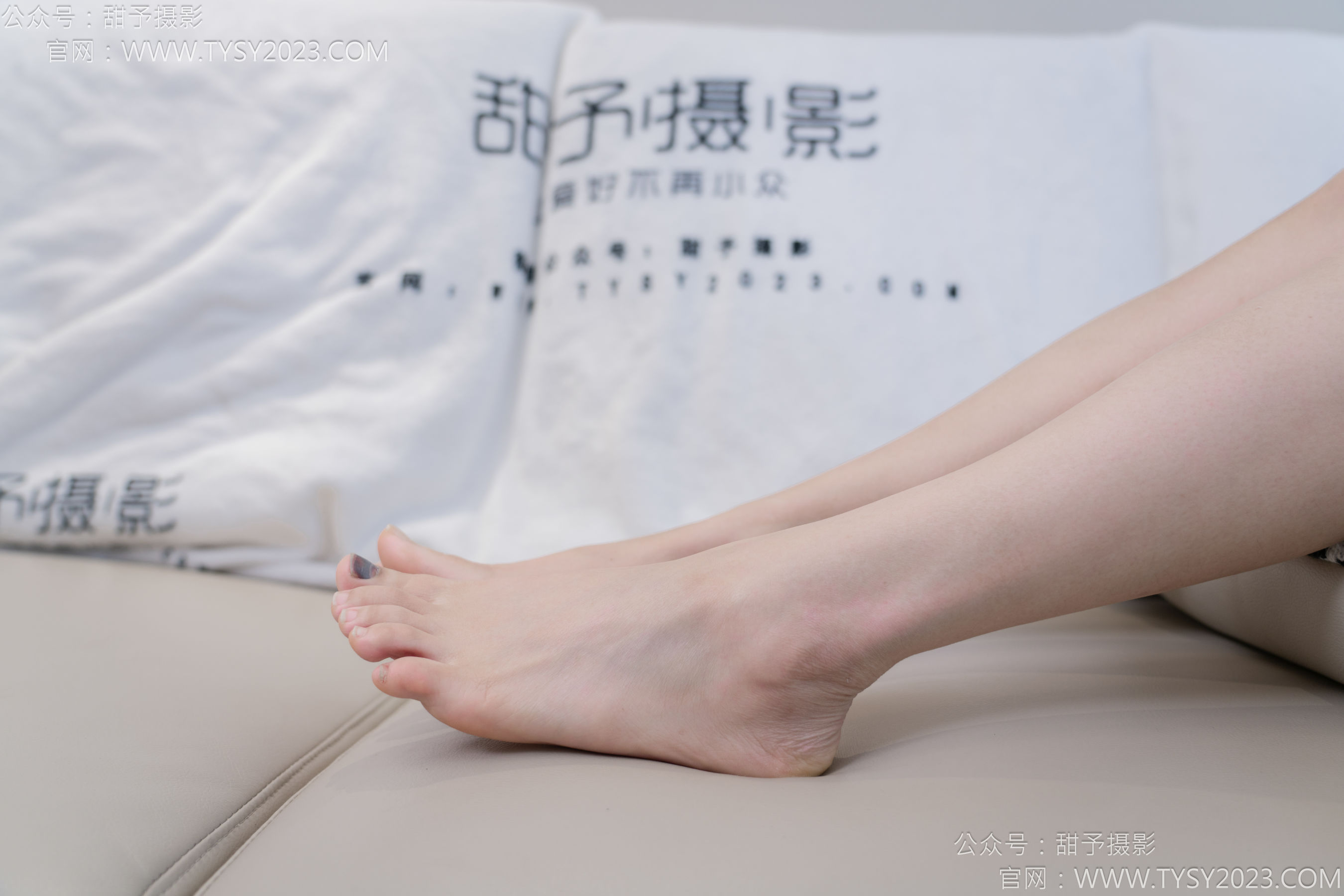 甜予摄影 No.130 澜澜 - 皮鞋、白棉袜、裸足、掉袜子剧情/(130P)