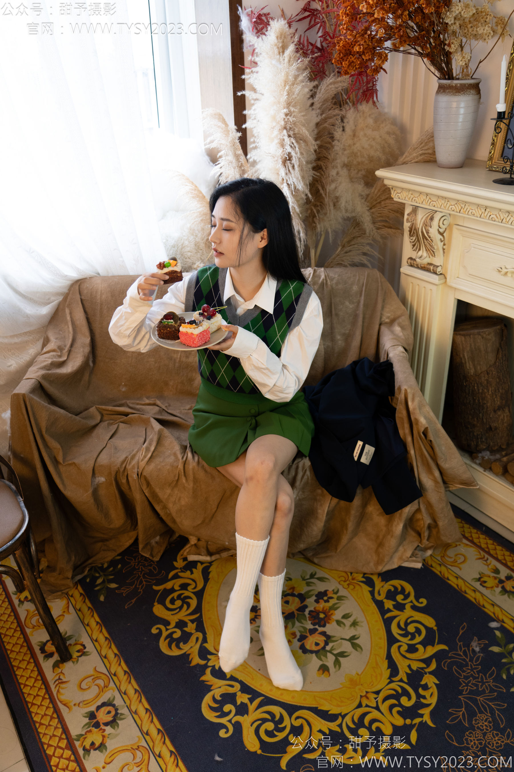 甜予摄影 NO.139 澜澜 - 皮鞋、白棉袜、裸足/(116P)