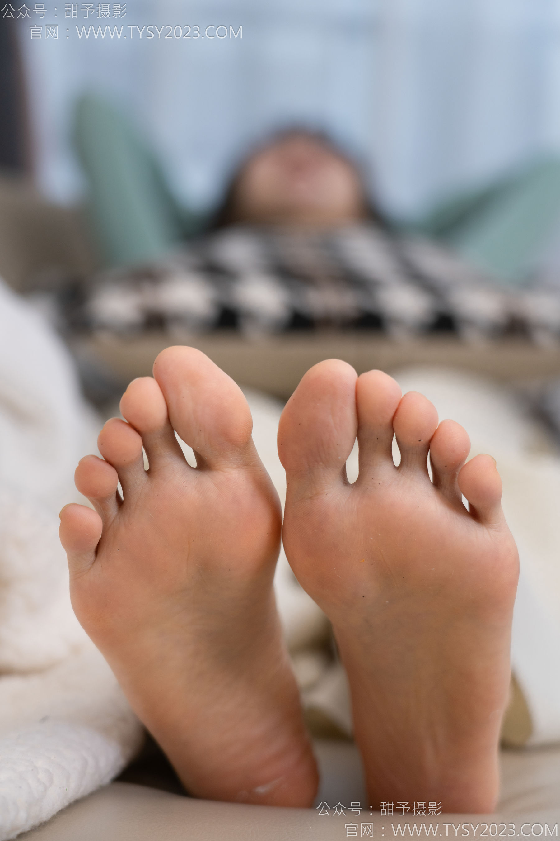 甜予摄影 No.125 丹丹 - 运动鞋、白棉袜、裸足/(139P)
