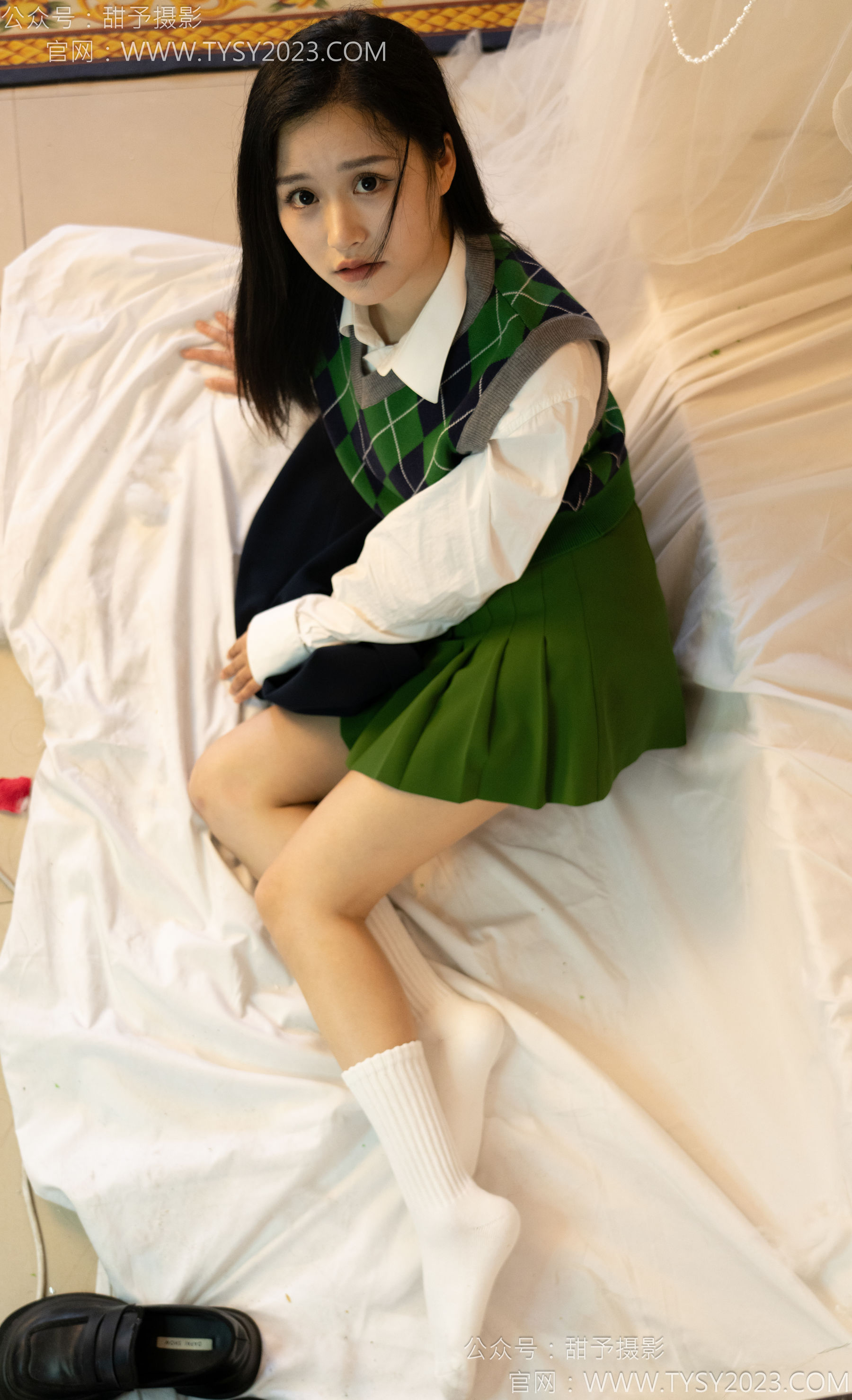 甜予摄影 NO.139 澜澜 - 皮鞋、白棉袜、裸足/(116P)