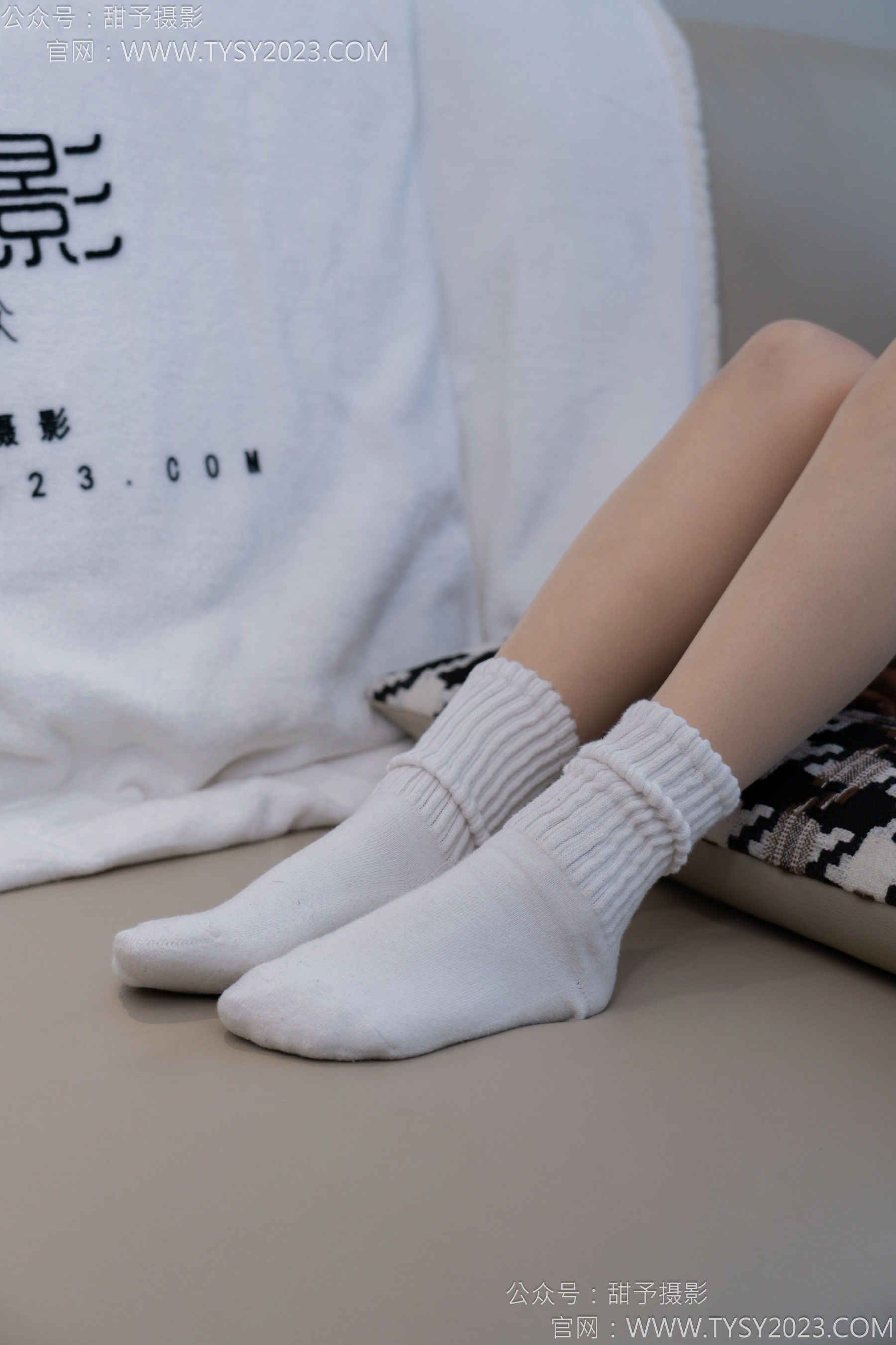 甜予摄影 No.137 澜澜 - 板鞋、白棉袜、薄肉丝/(140P)