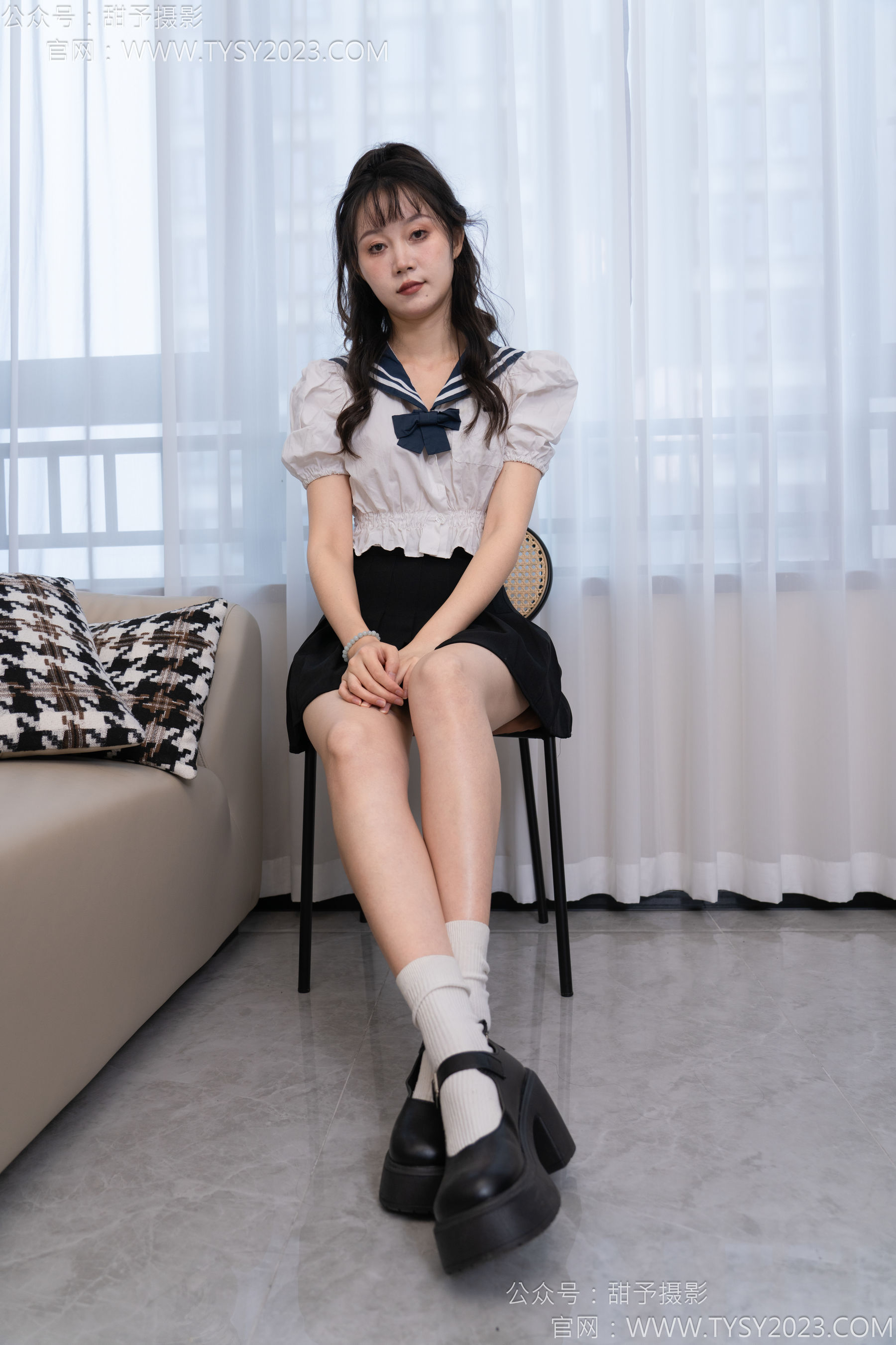 甜予摄影 No.127 丹丹 - 皮鞋、白棉袜、裸足/(145P)