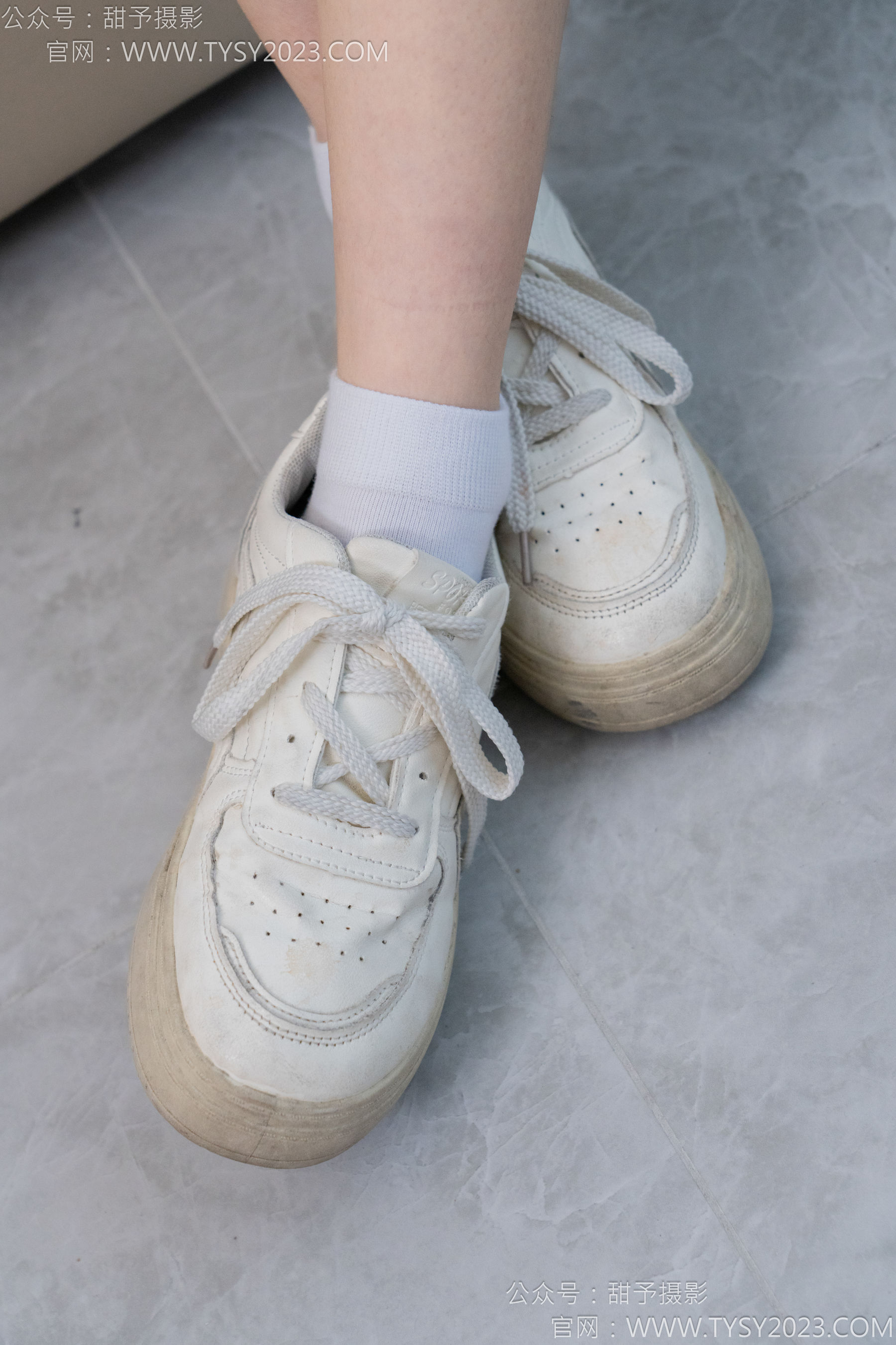 甜予摄影 No.126 诺诺 - 板鞋、白棉袜、裸足/(133P)