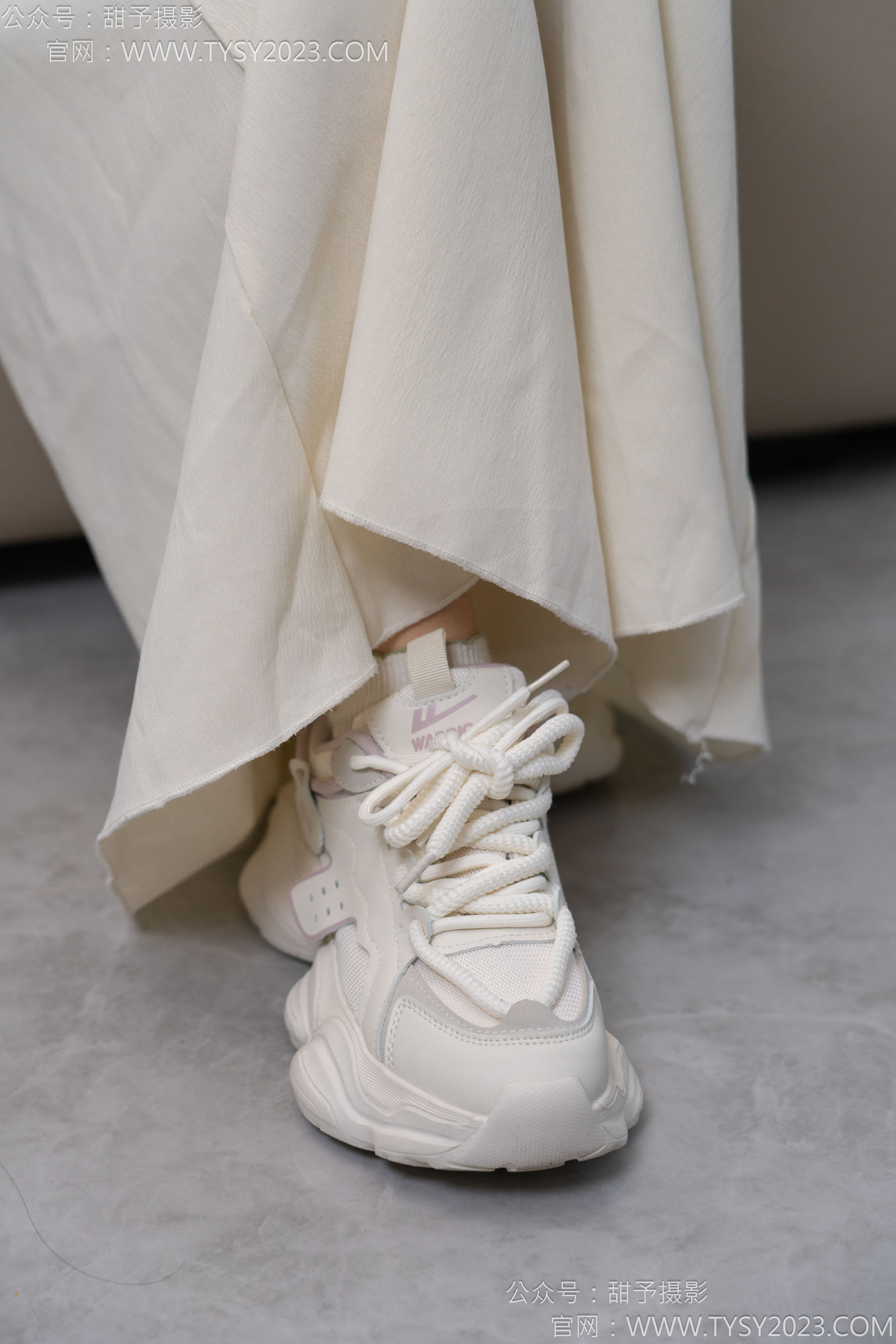 甜予摄影 No.125 丹丹 - 运动鞋、白棉袜、裸足/(139P)