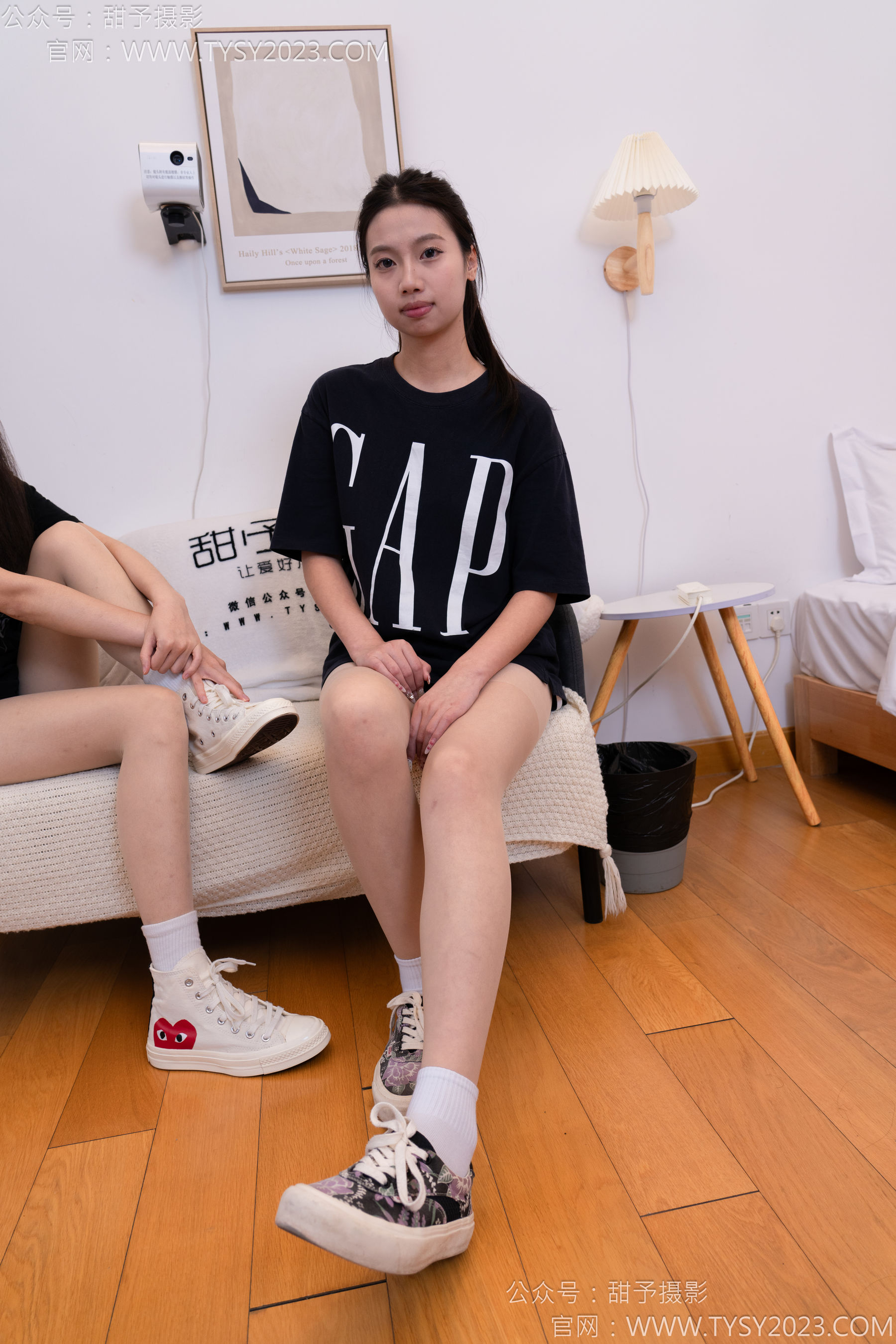 甜予摄影 No.140 思思&双人 - 板鞋、白棉袜、肉丝/(130P)