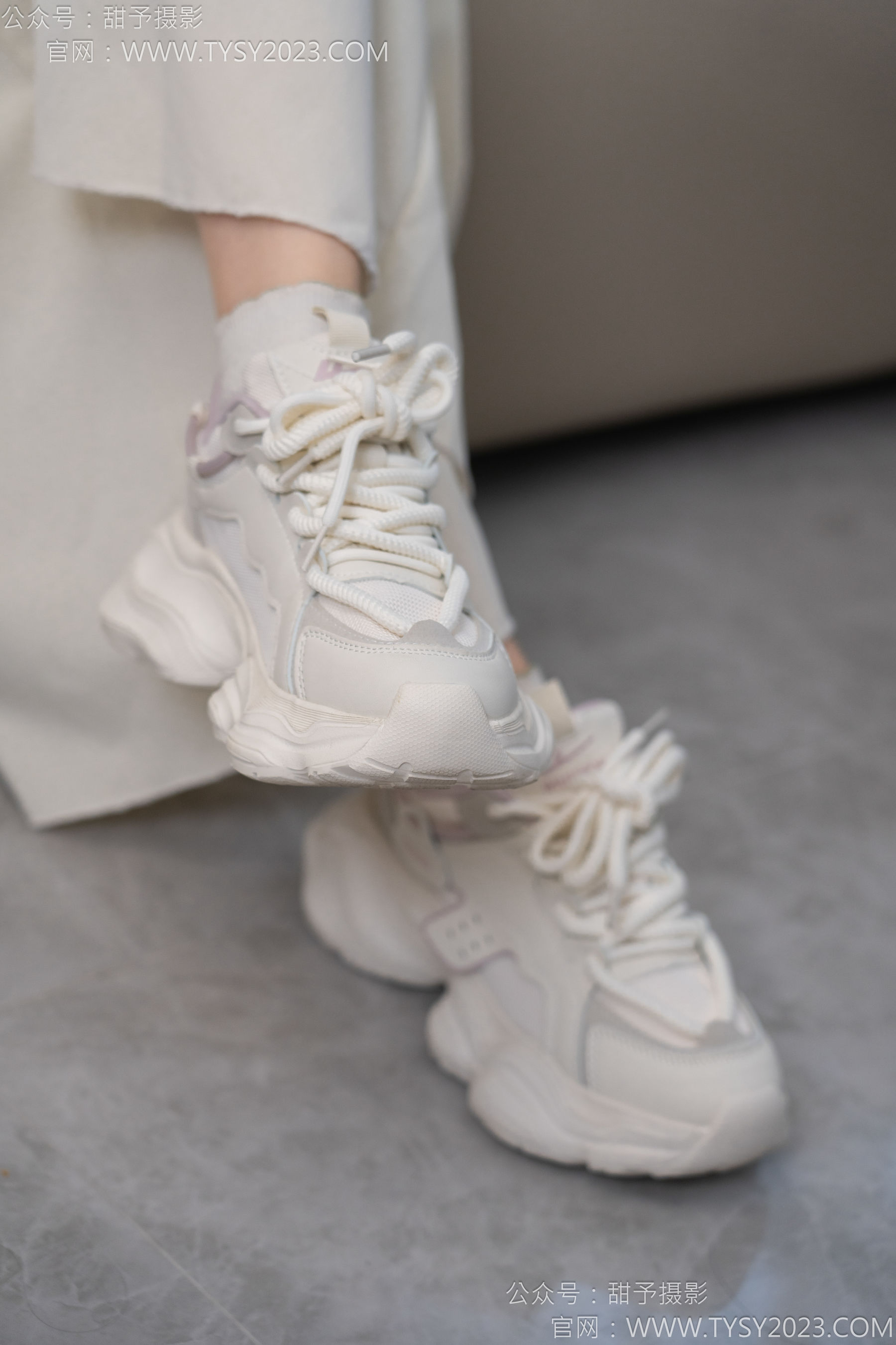 甜予摄影 No.125 丹丹 - 运动鞋、白棉袜、裸足/(139P)