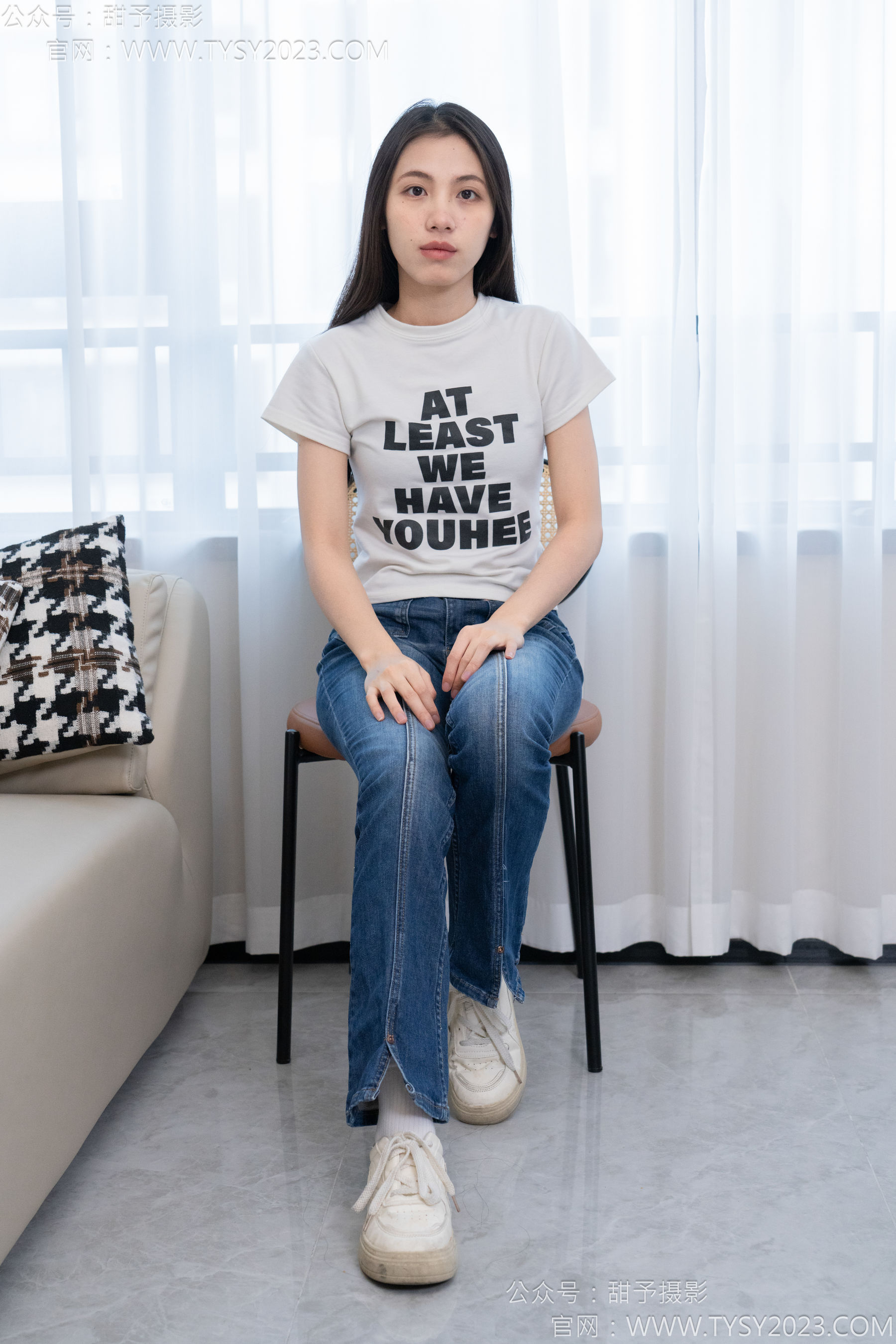 甜予摄影 No.132 诺诺 - 板鞋、白棉袜、裸足/(129P)