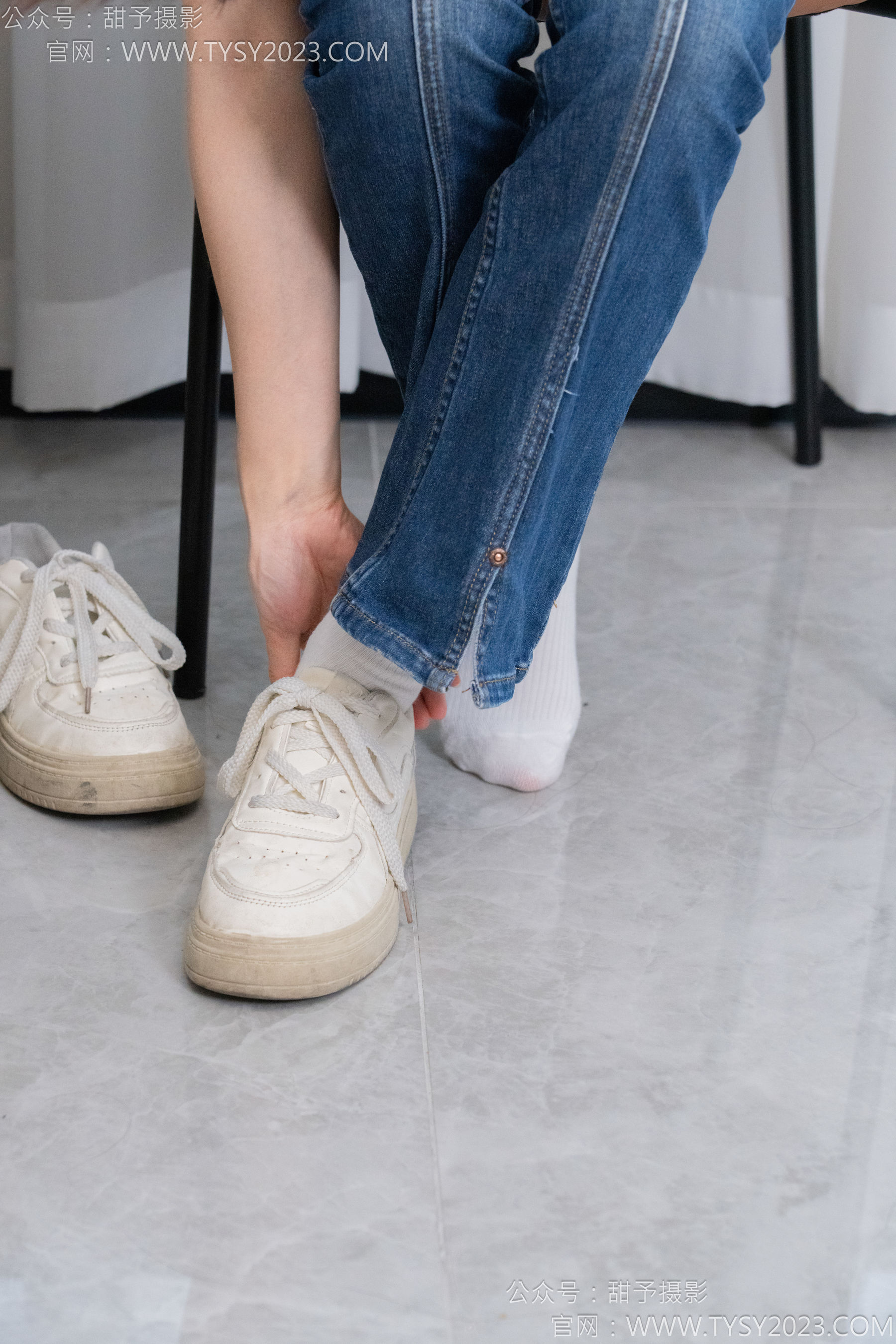 甜予摄影 No.132 诺诺 - 板鞋、白棉袜、裸足/(129P)
