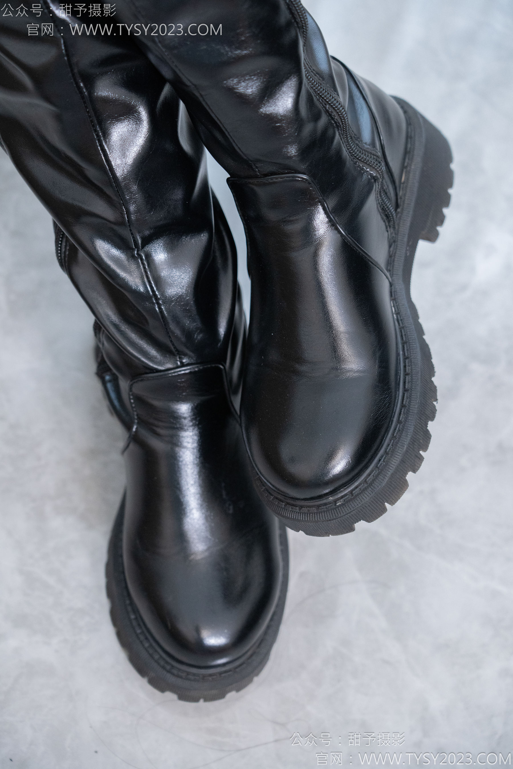 甜予摄影 No.133 梦梦 - 长靴、白棉袜、裸足/(135P)