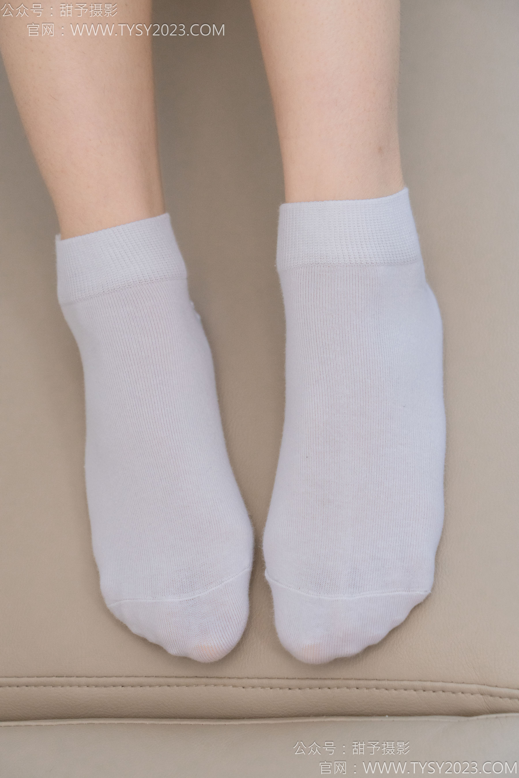 甜予摄影 No.126 诺诺 - 板鞋、白棉袜、裸足/(133P)