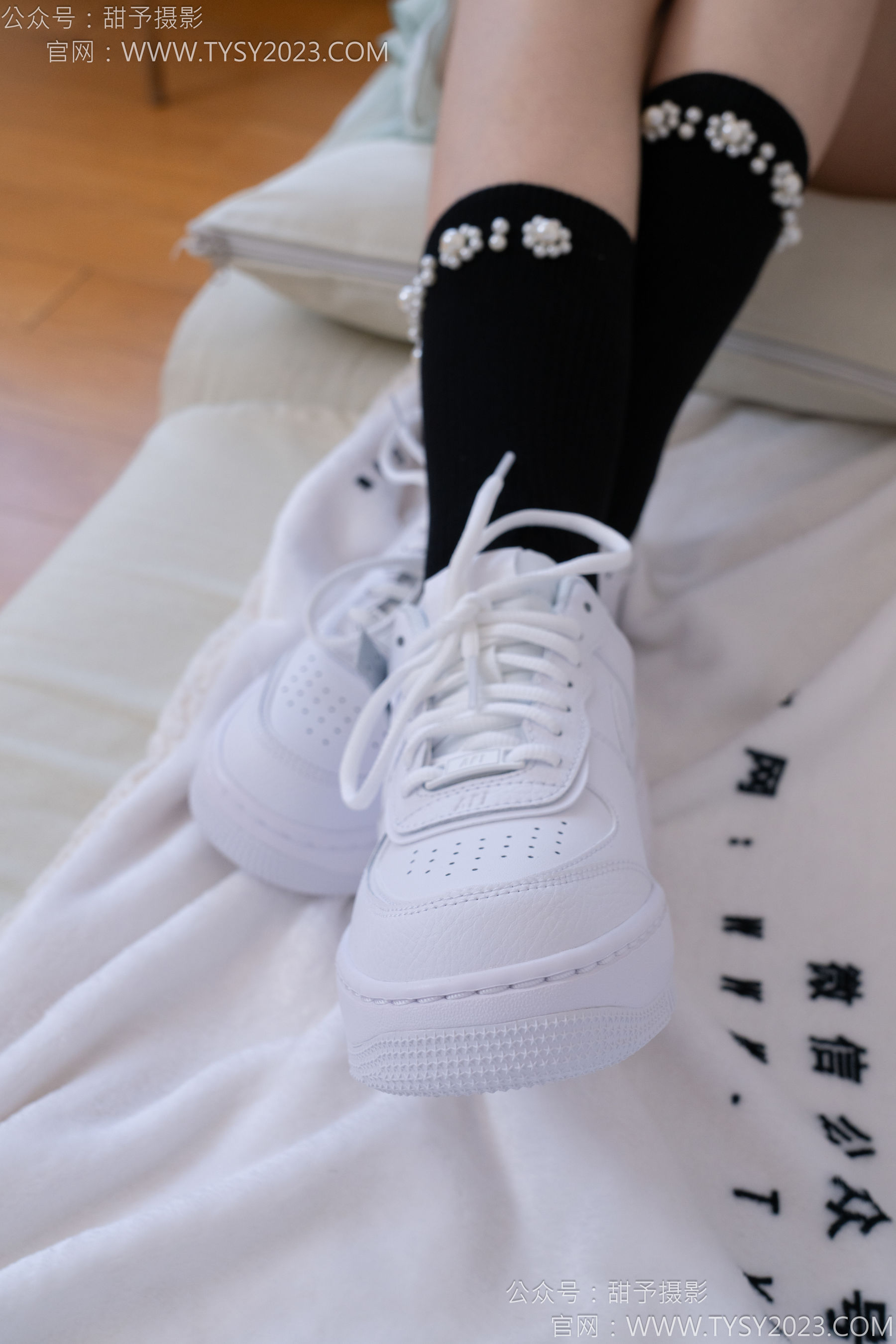 甜予摄影 No.136 璇璇 - 板鞋、黑棉袜/(203P)