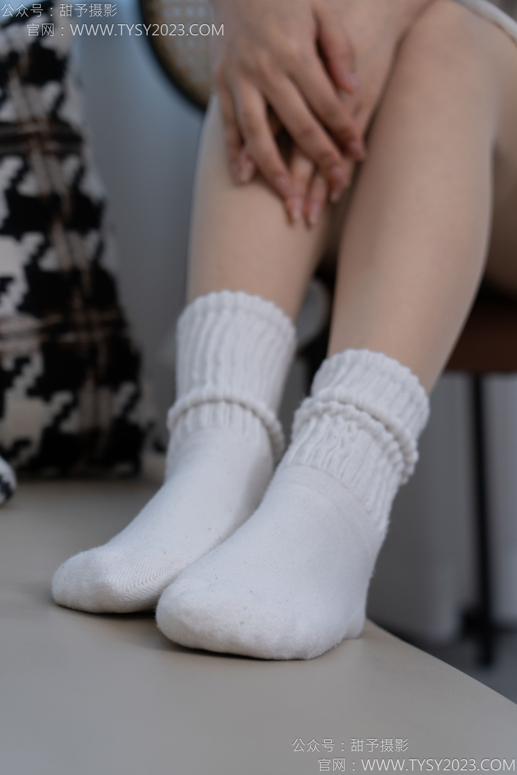 甜予摄影 No.137 澜澜 - 板鞋、白棉袜、薄肉丝/(140P)