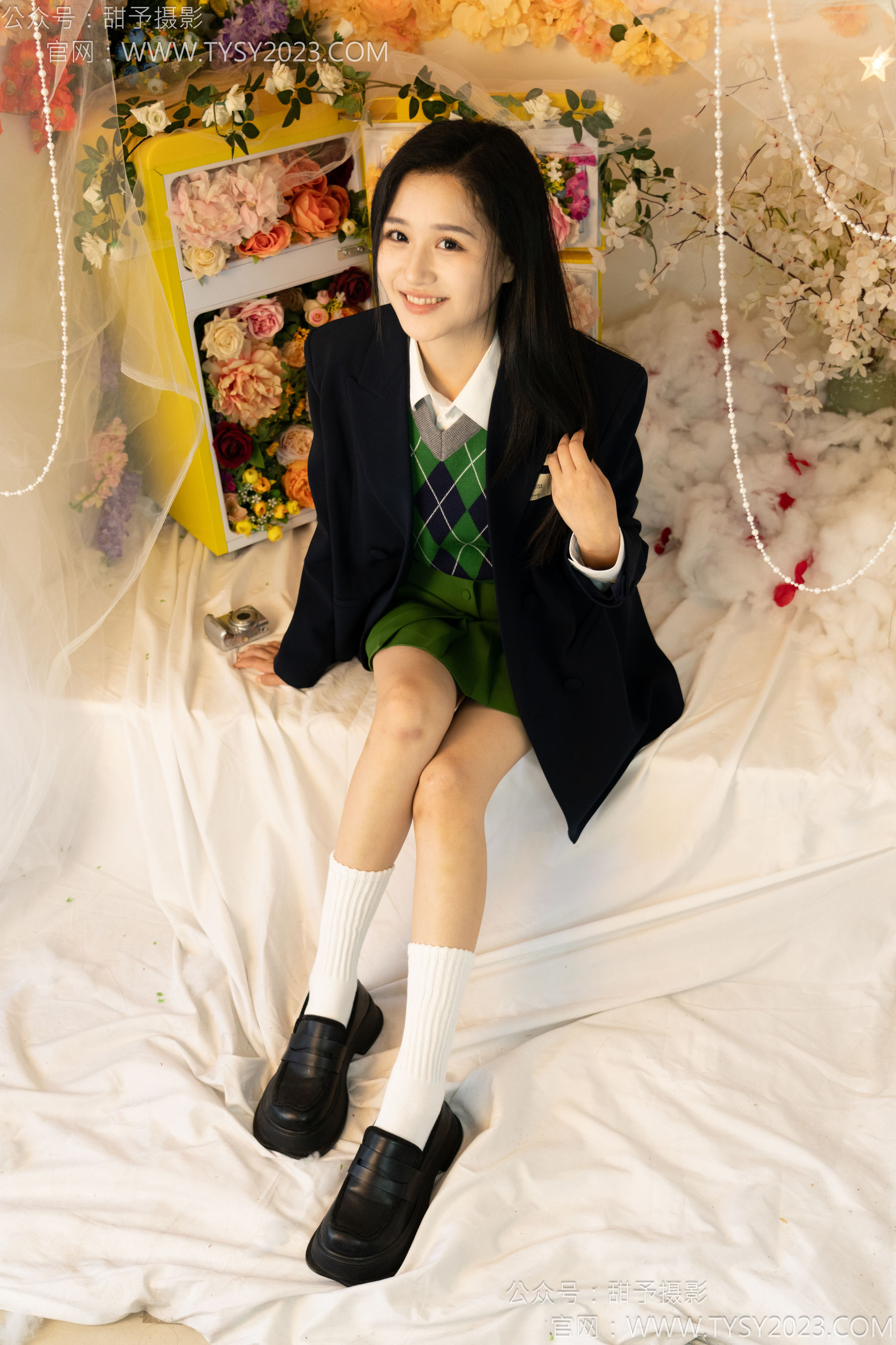 甜予摄影 NO.139 澜澜 - 皮鞋、白棉袜、裸足/(116P)