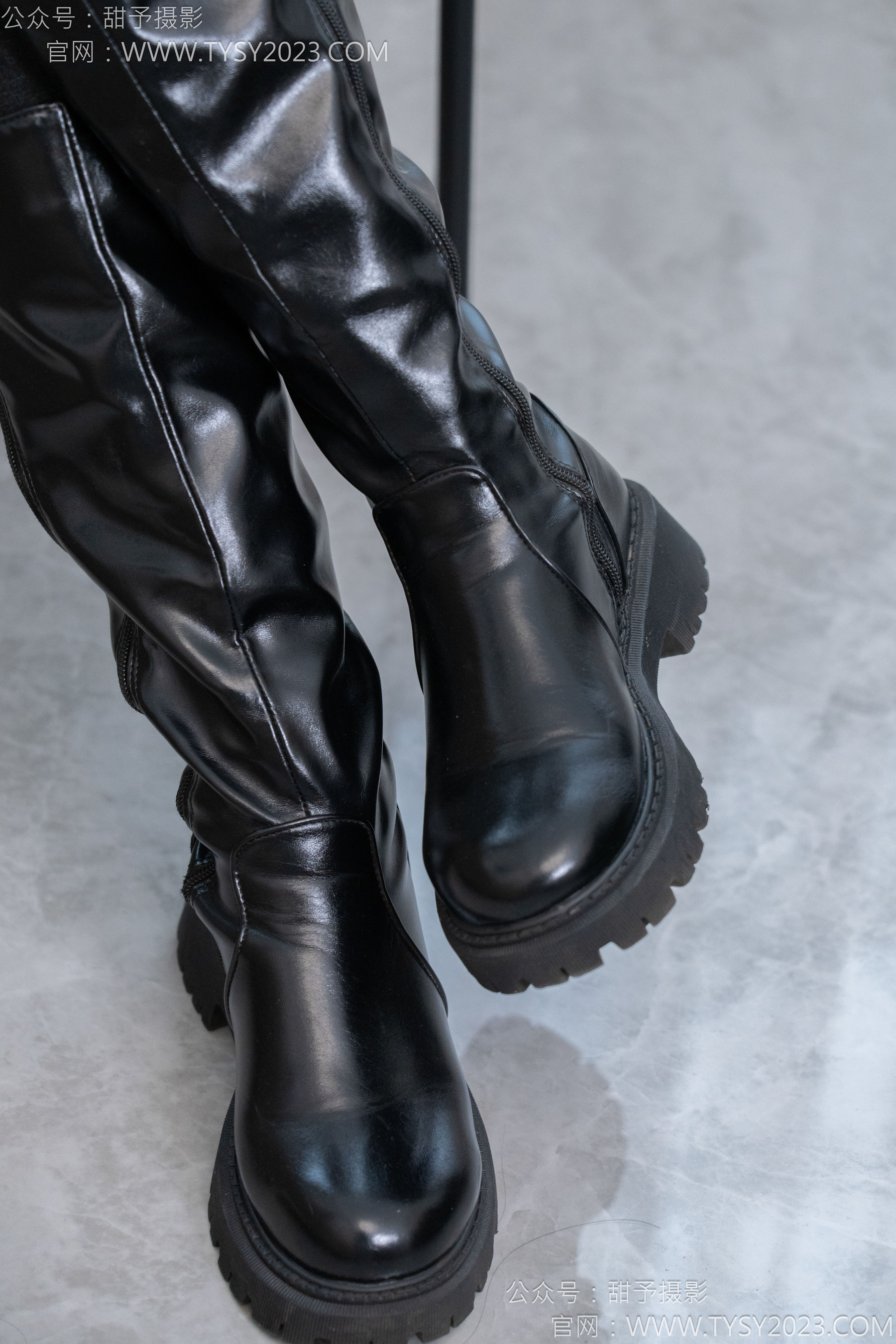 甜予摄影 No.133 梦梦 - 长靴、白棉袜、裸足/(135P)