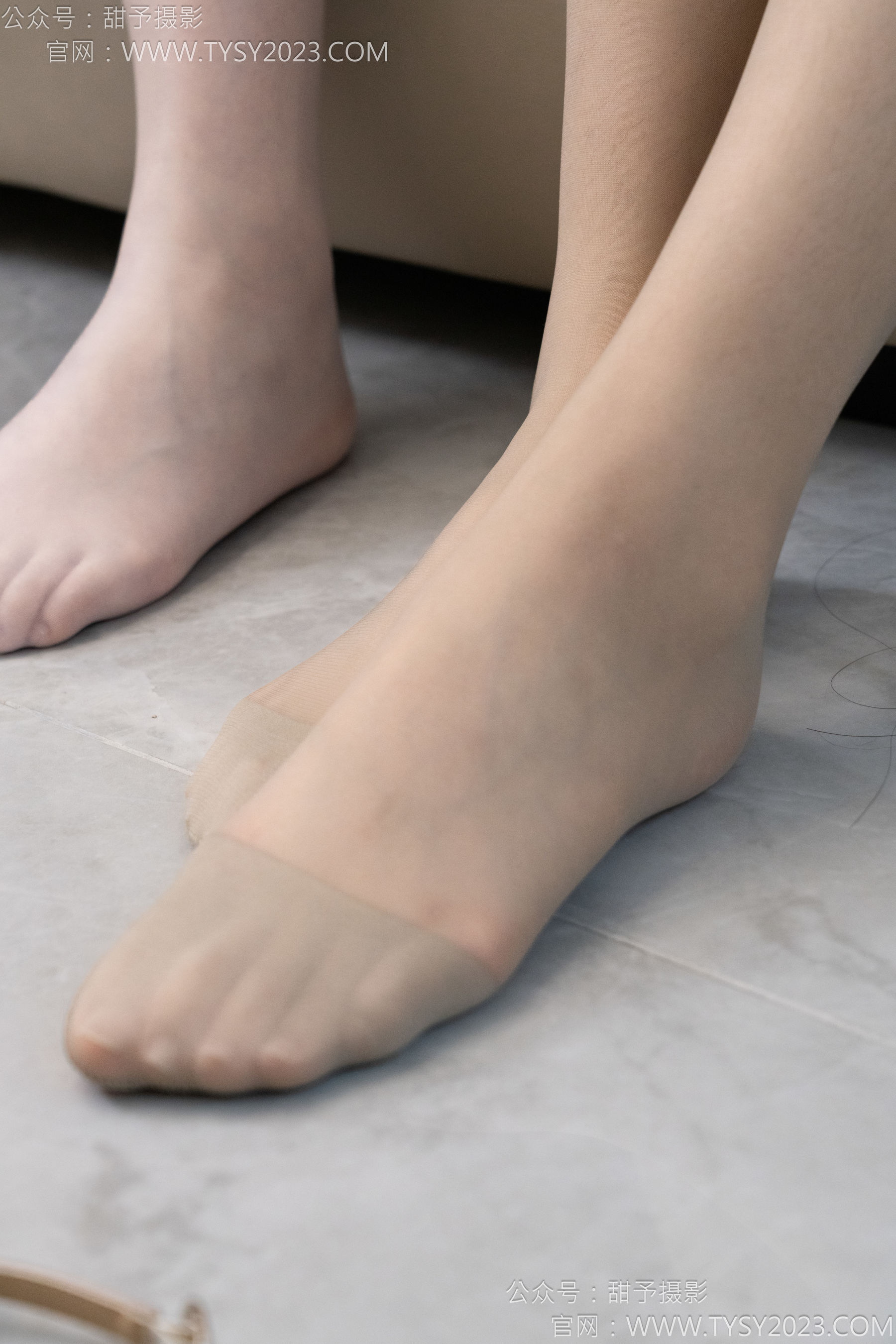 甜予摄影 No.134 璇璇思思 - 高跟鞋、薄白丝、薄灰丝/(132P)