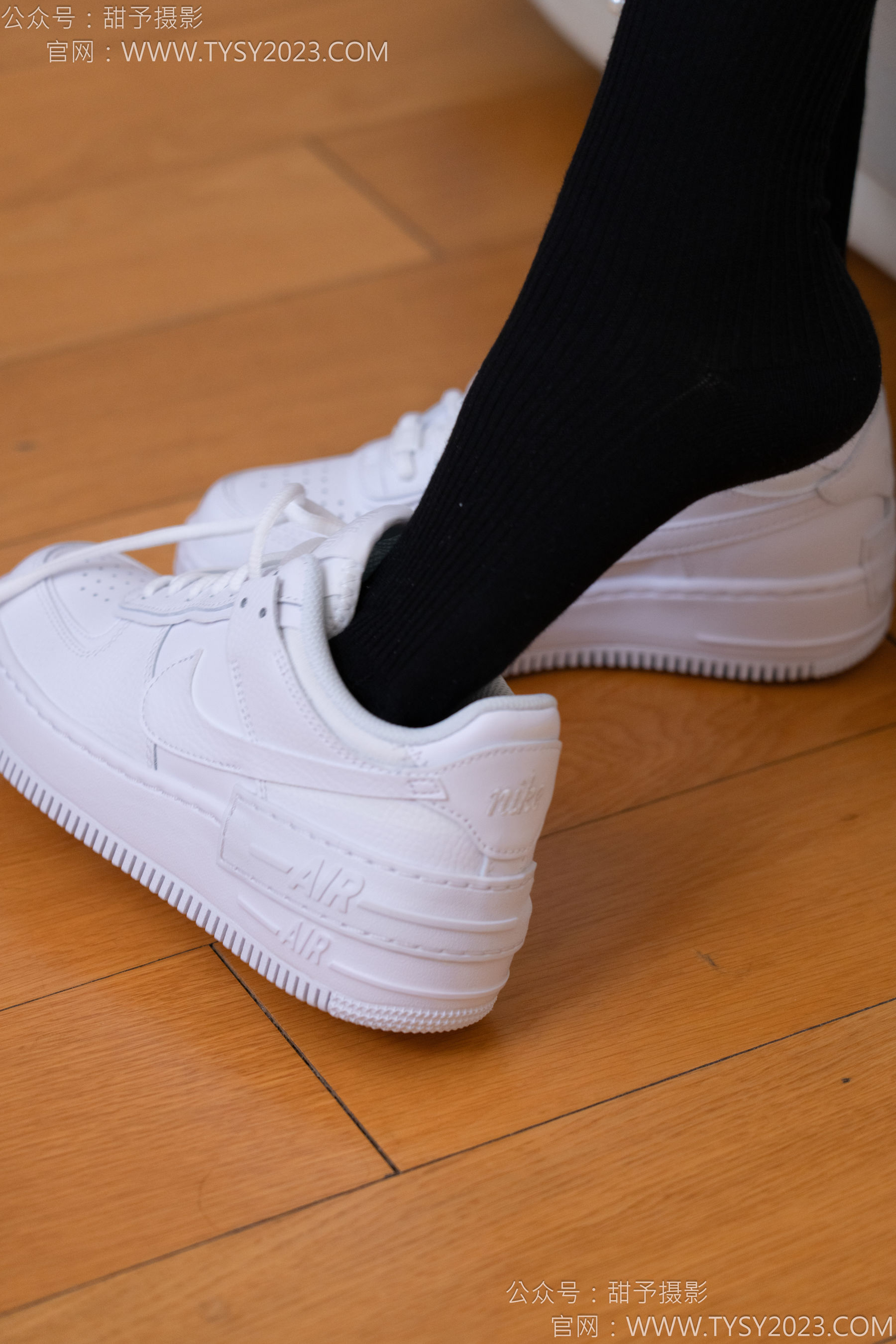 甜予摄影 No.136 璇璇 - 板鞋、黑棉袜/(203P)