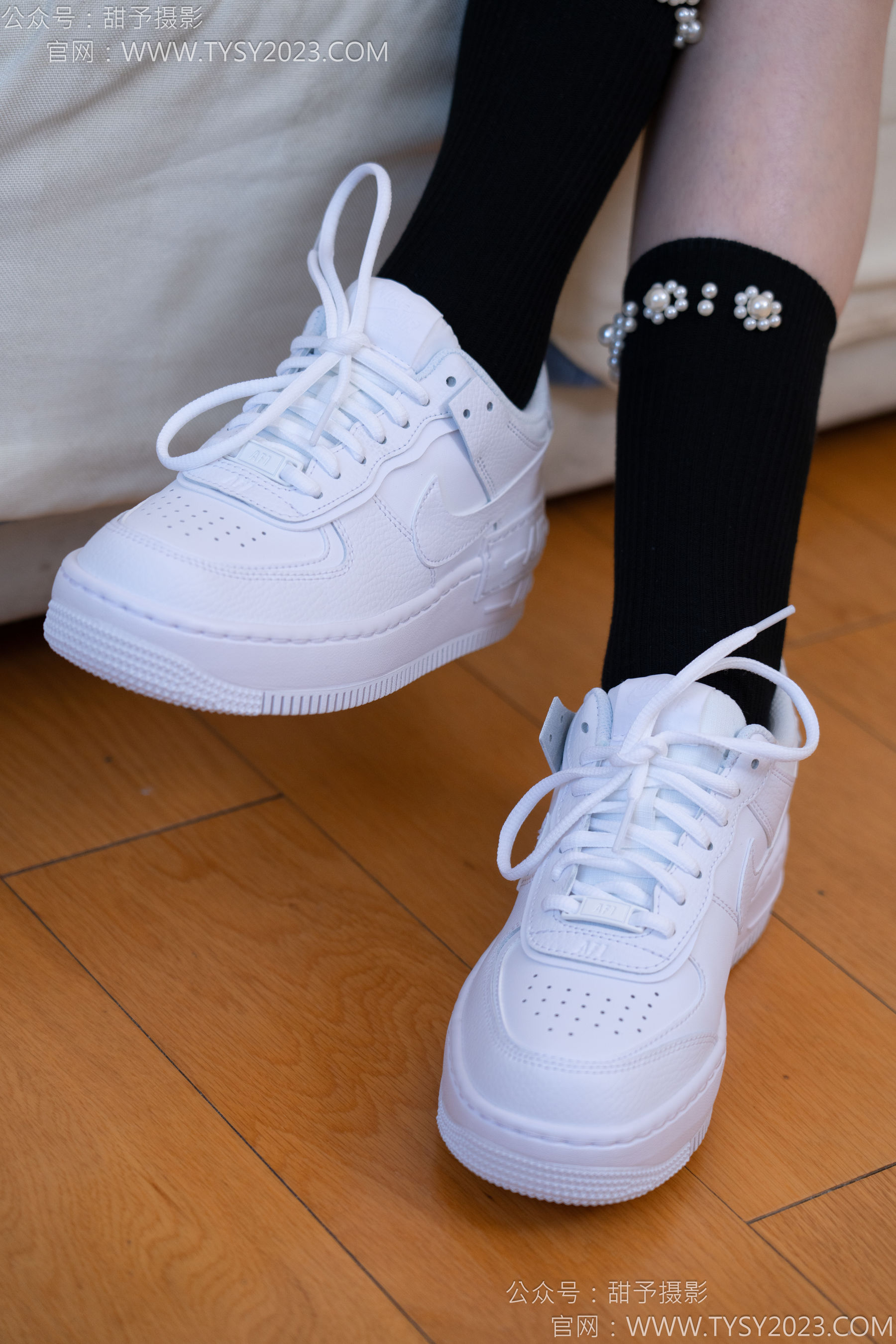 甜予摄影 No.136 璇璇 - 板鞋、黑棉袜/(203P)