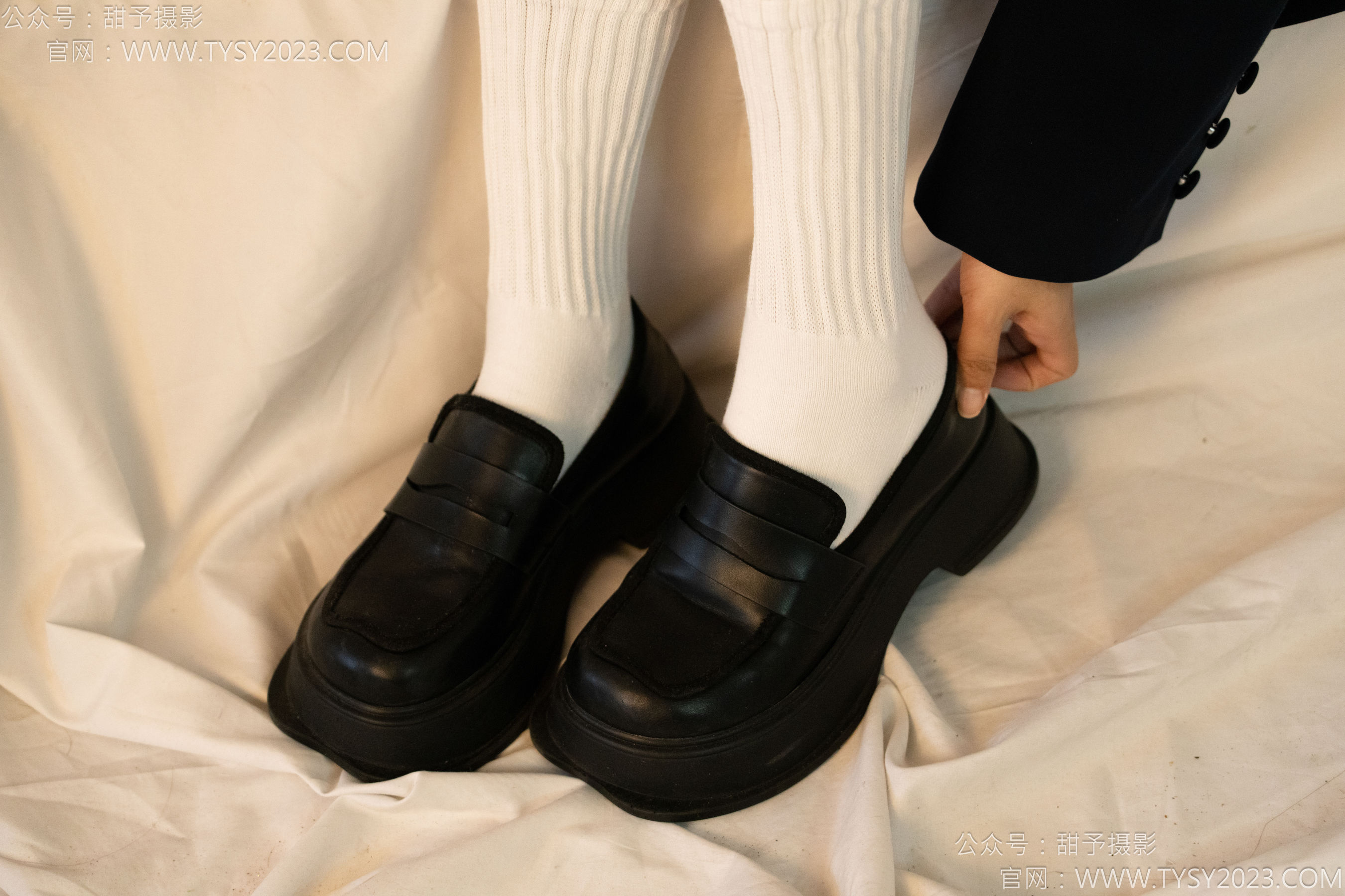 甜予摄影 NO.139 澜澜 - 皮鞋、白棉袜、裸足/(116P)