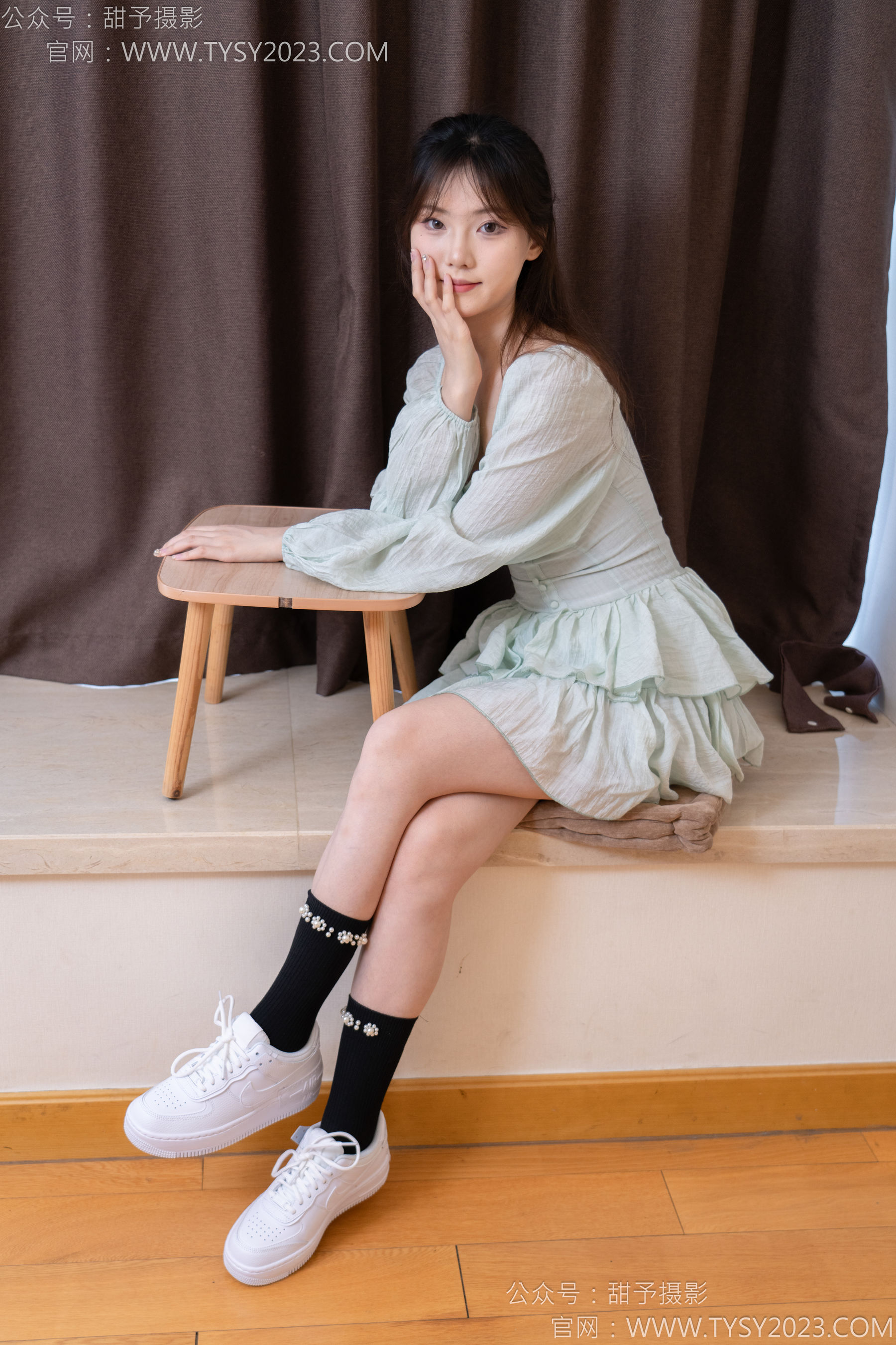 甜予摄影 No.136 璇璇 - 板鞋、黑棉袜/(203P)