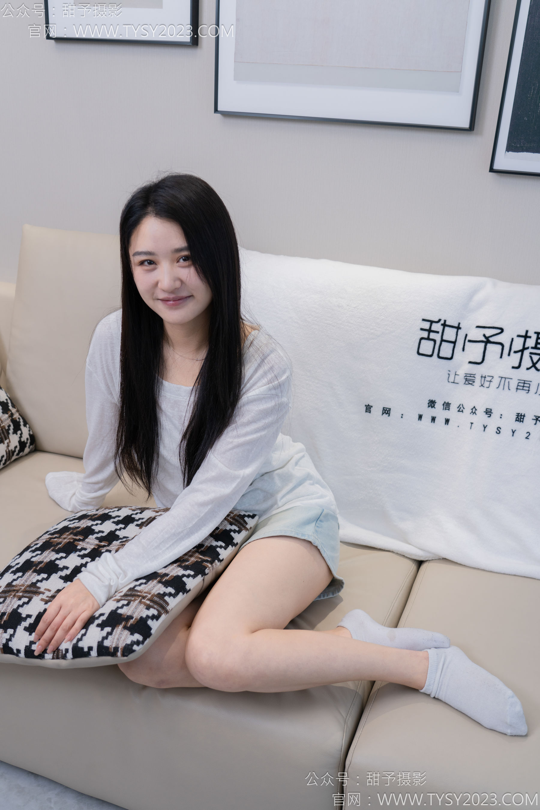 甜予摄影 No.130 澜澜 - 皮鞋、白棉袜、裸足、掉袜子剧情/(130P)