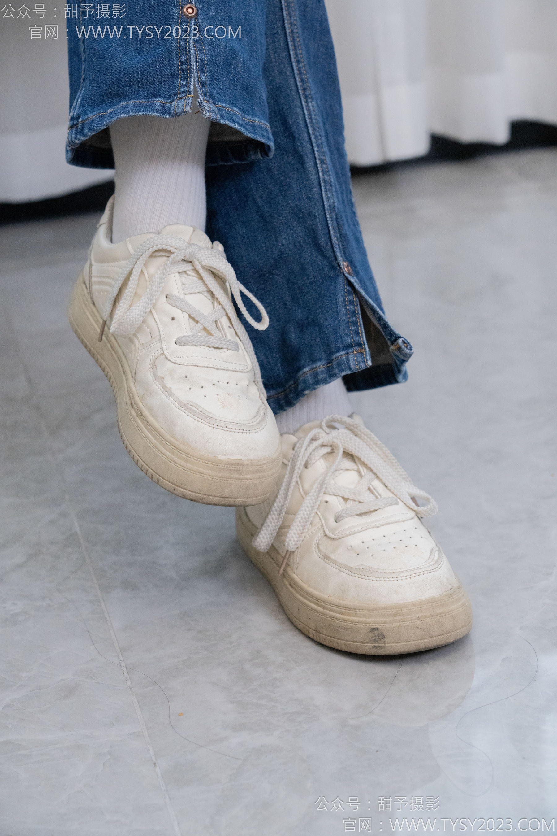 甜予摄影 No.132 诺诺 - 板鞋、白棉袜、裸足/(129P)