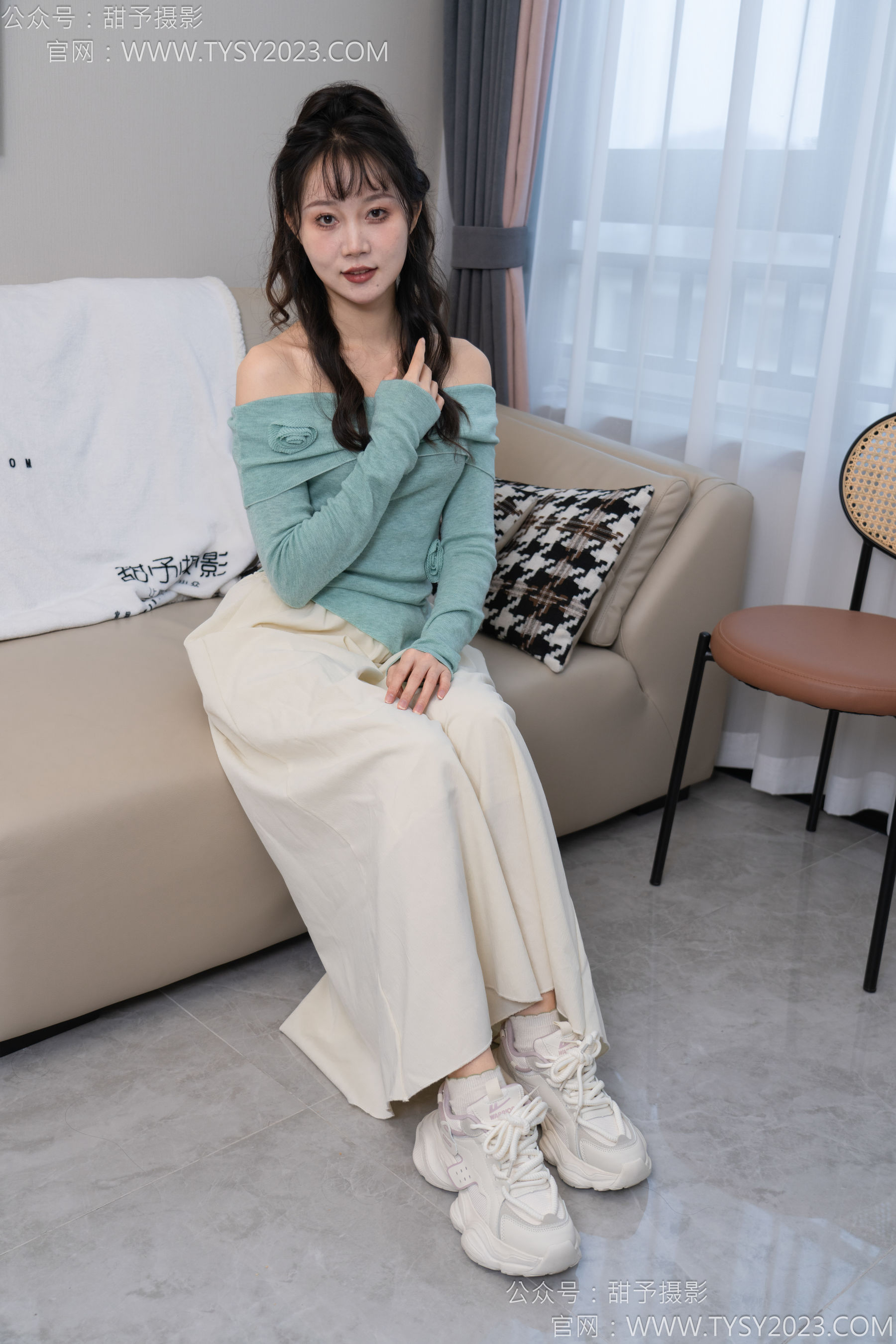 甜予摄影 No.125 丹丹 - 运动鞋、白棉袜、裸足/(139P)