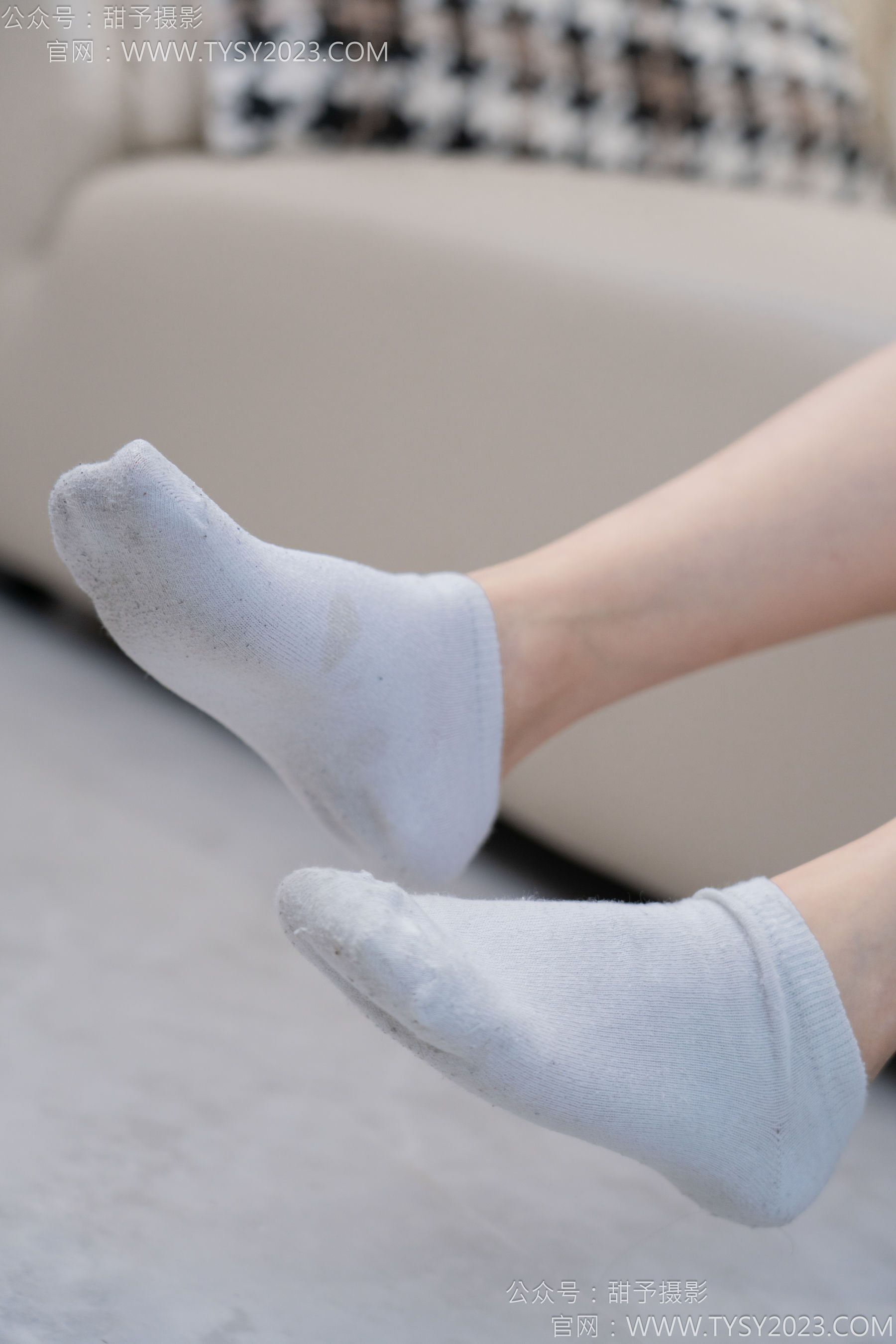 甜予摄影 No.130 澜澜 - 皮鞋、白棉袜、裸足、掉袜子剧情/(130P)