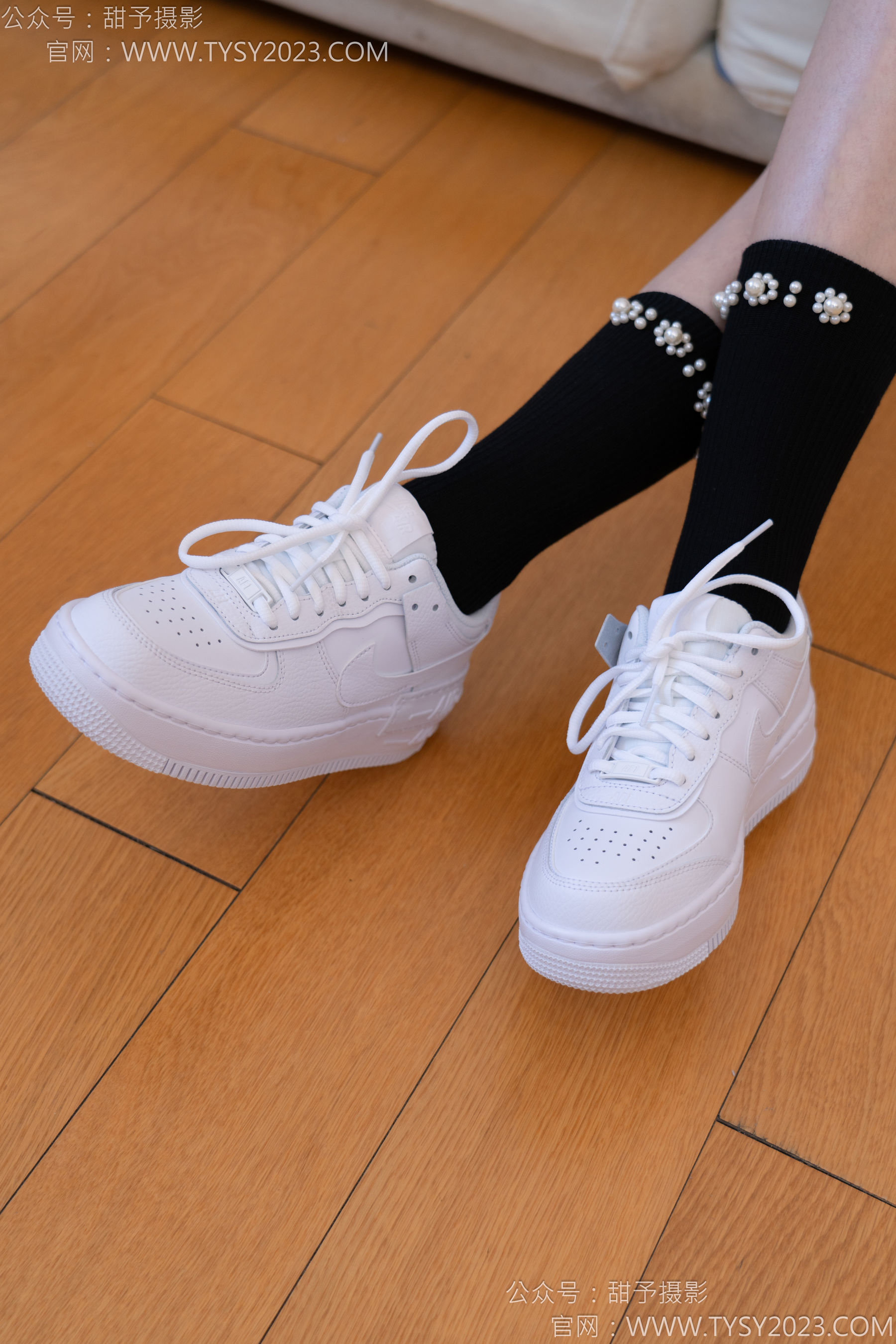 甜予摄影 No.136 璇璇 - 板鞋、黑棉袜/(203P)
