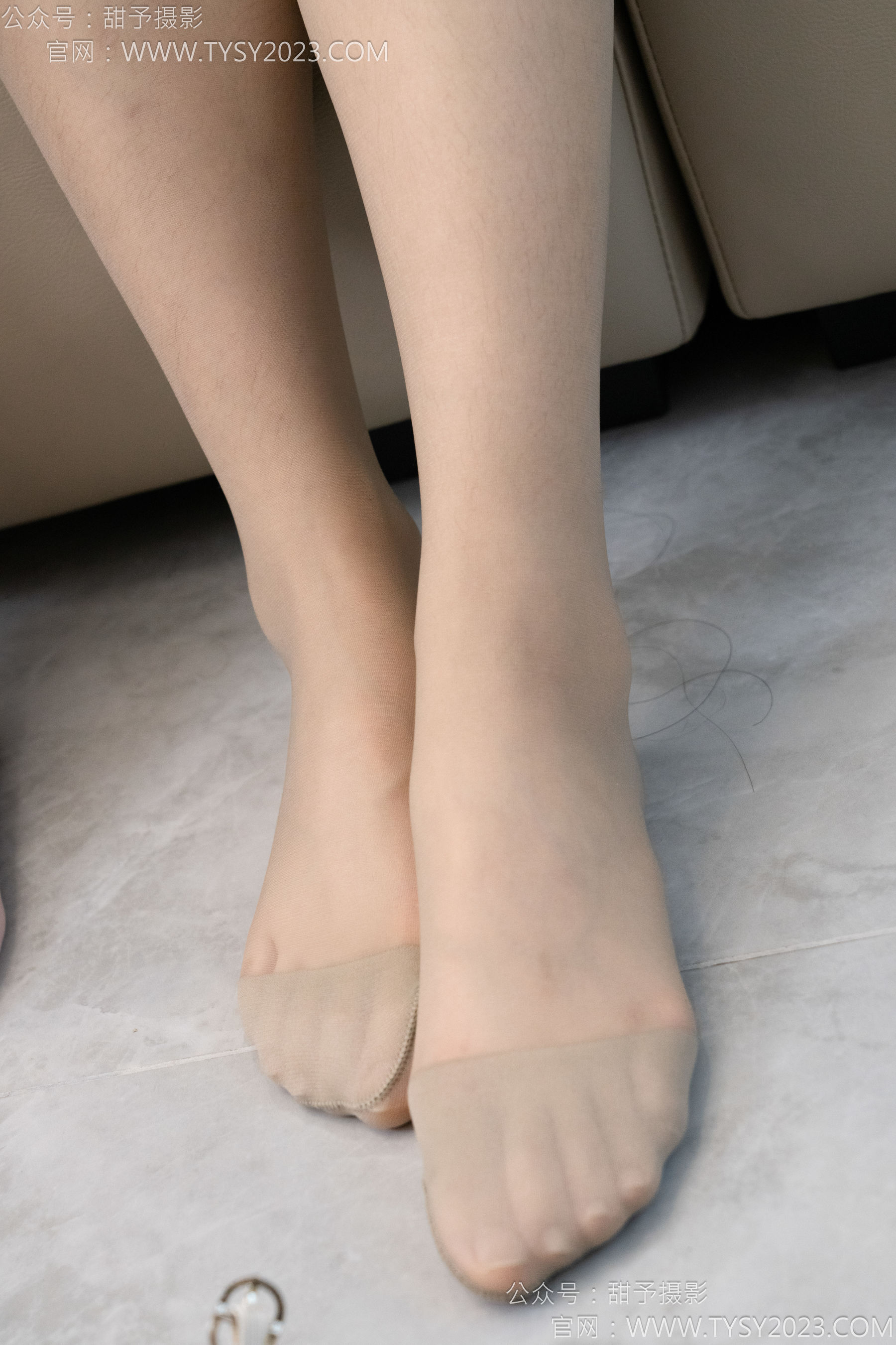 甜予摄影 No.134 璇璇思思 - 高跟鞋、薄白丝、薄灰丝/(132P)