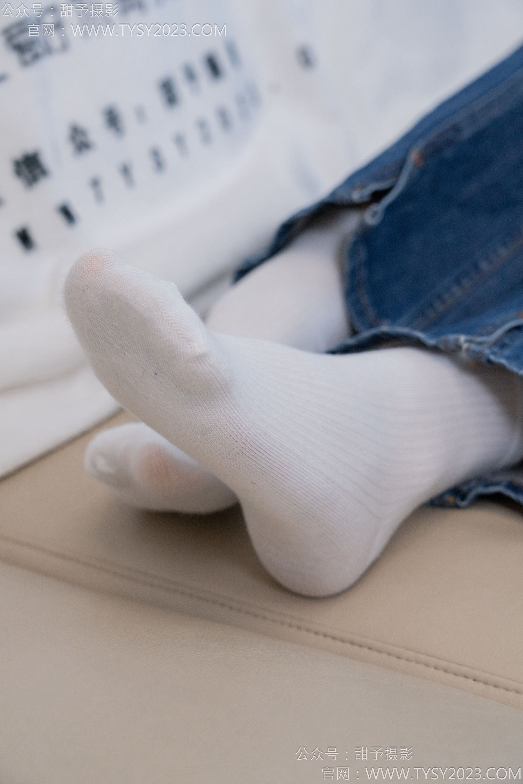 甜予摄影 No.132 诺诺 - 板鞋、白棉袜、裸足/(129P)
