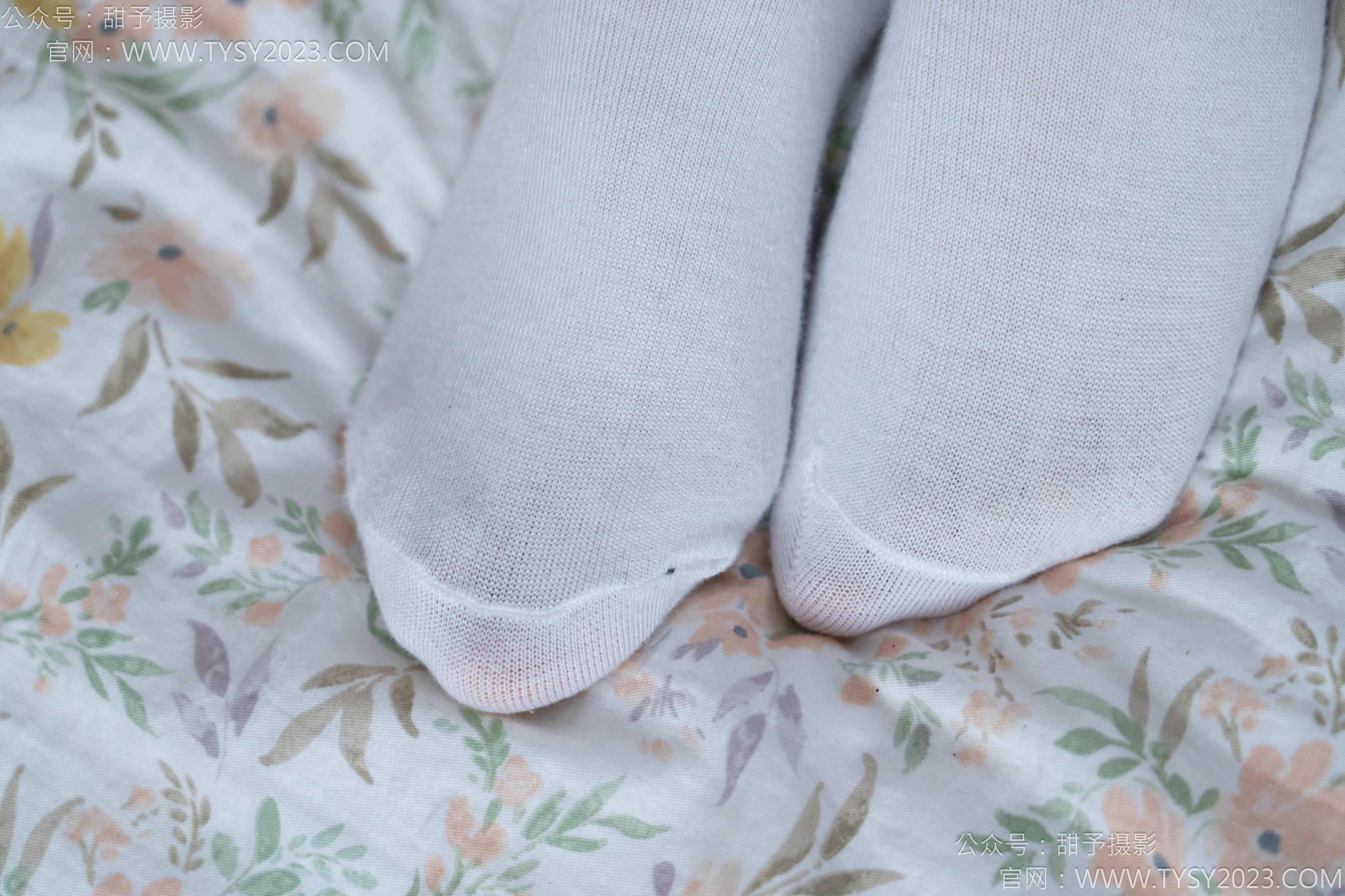 甜予摄影 No.138 土豆 - 板鞋、白棉袜、裸足/(136P)