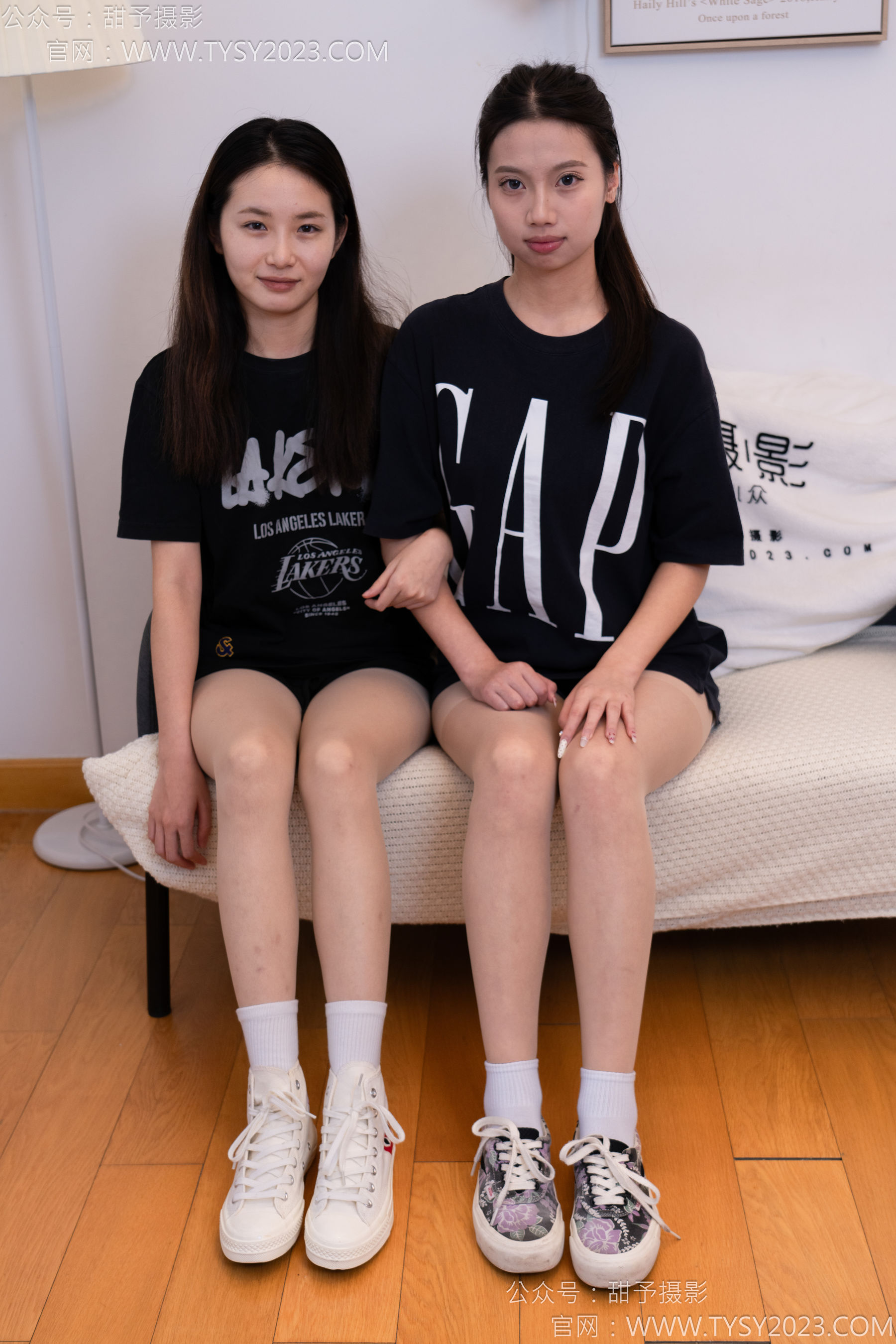 甜予摄影 No.140 思思&双人 - 板鞋、白棉袜、肉丝/(130P)